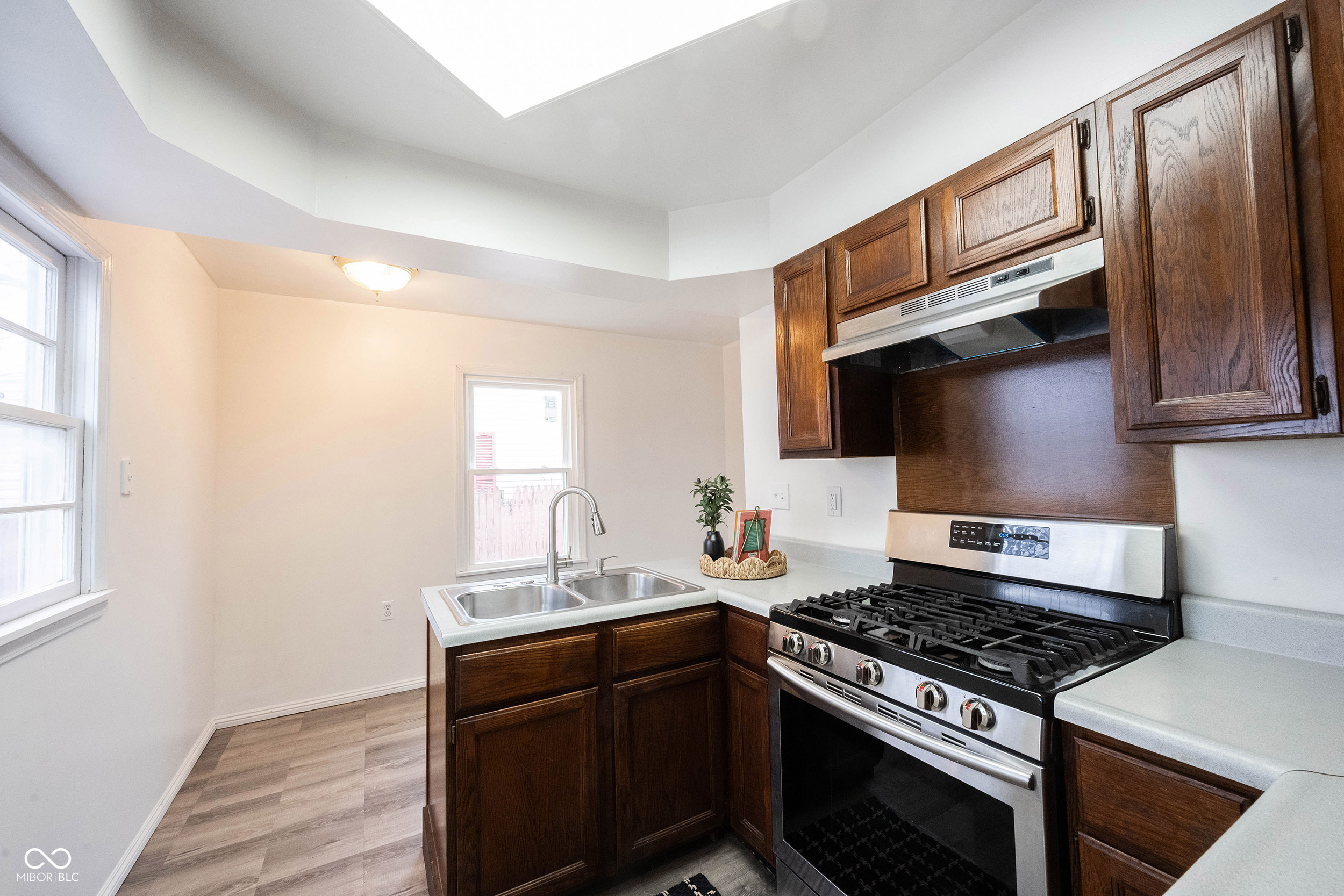 4431 N Longworth Avenue