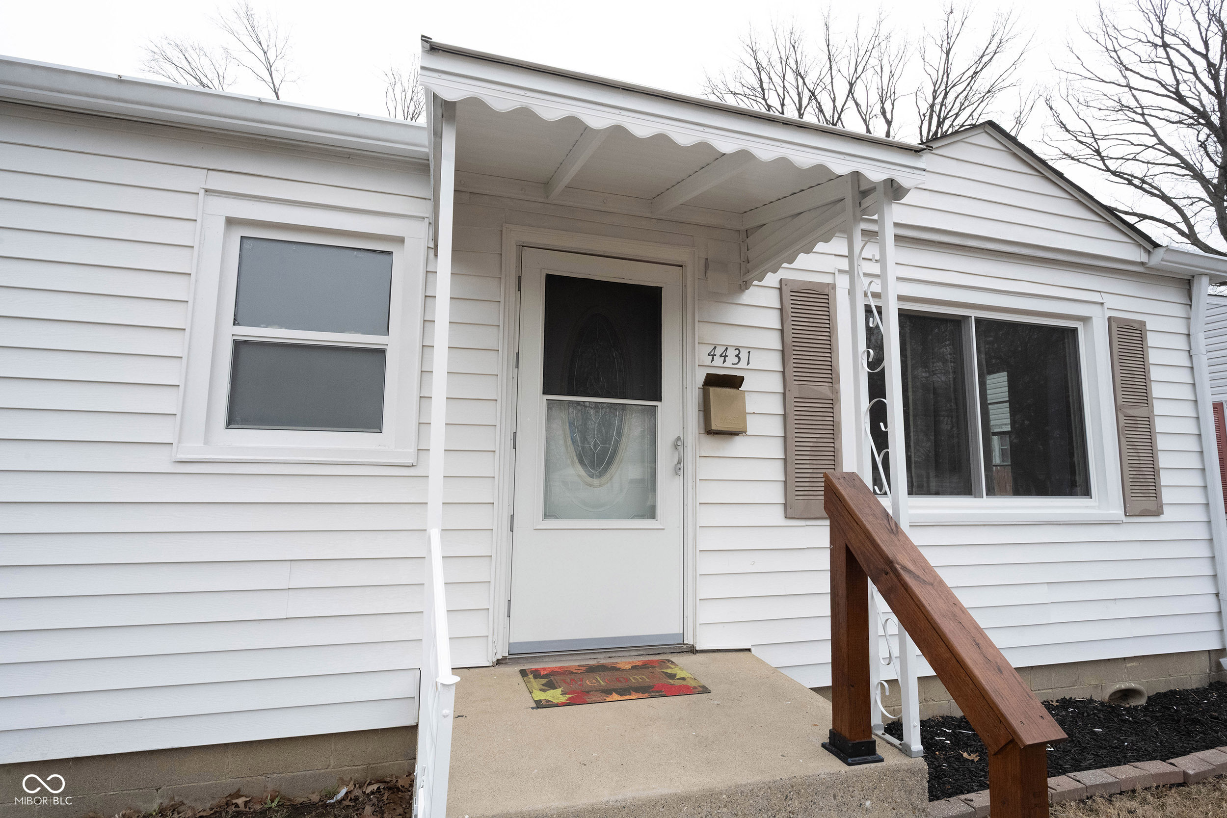 4431 N Longworth Avenue