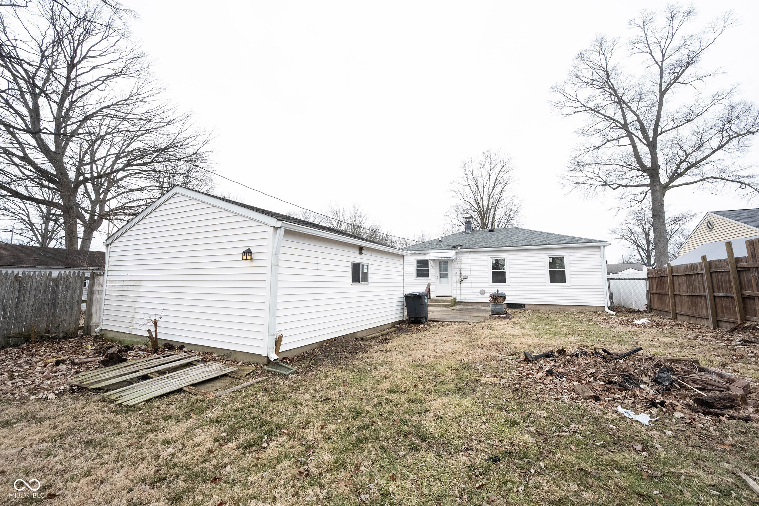 4431 N Longworth Avenue