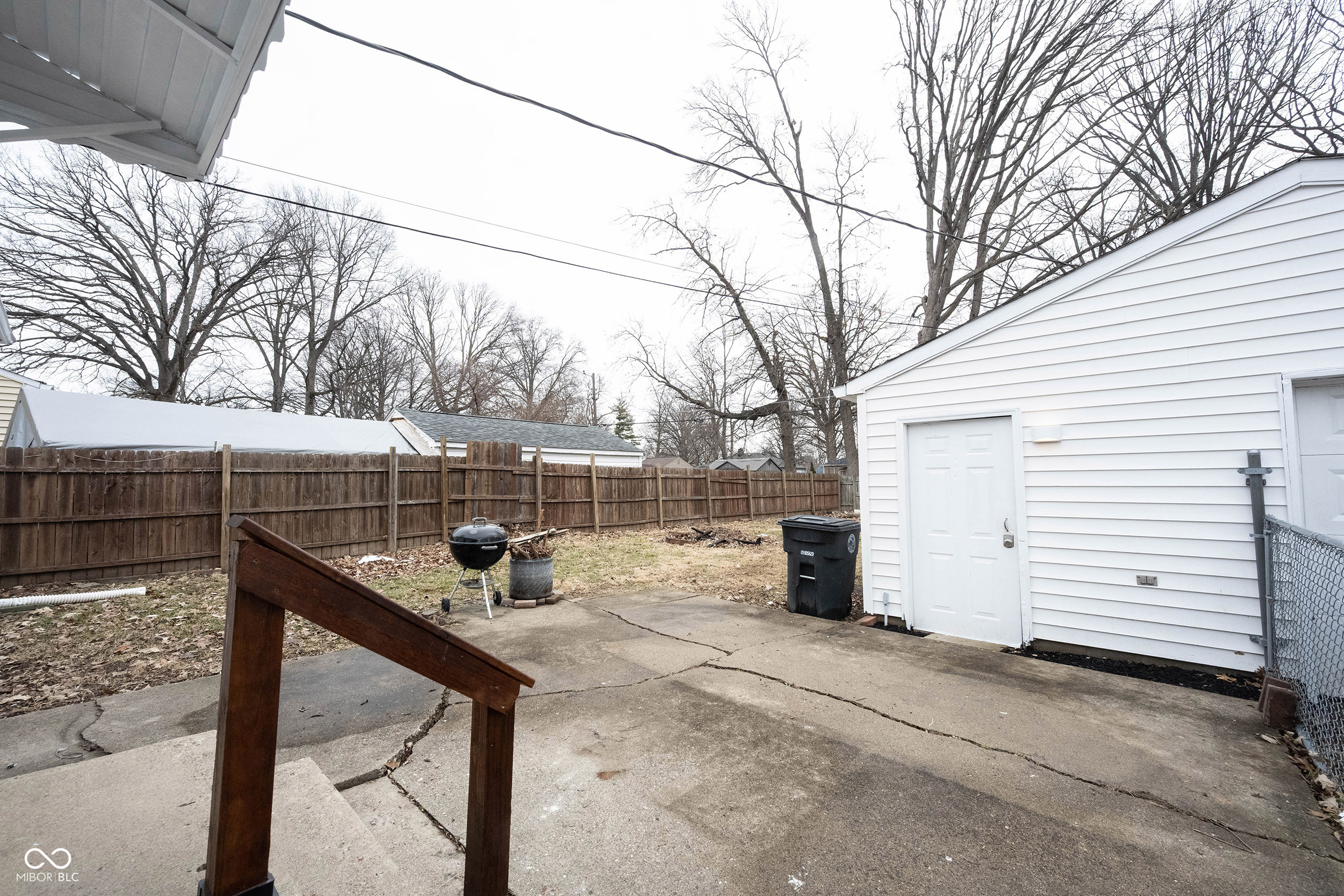 4431 N Longworth Avenue