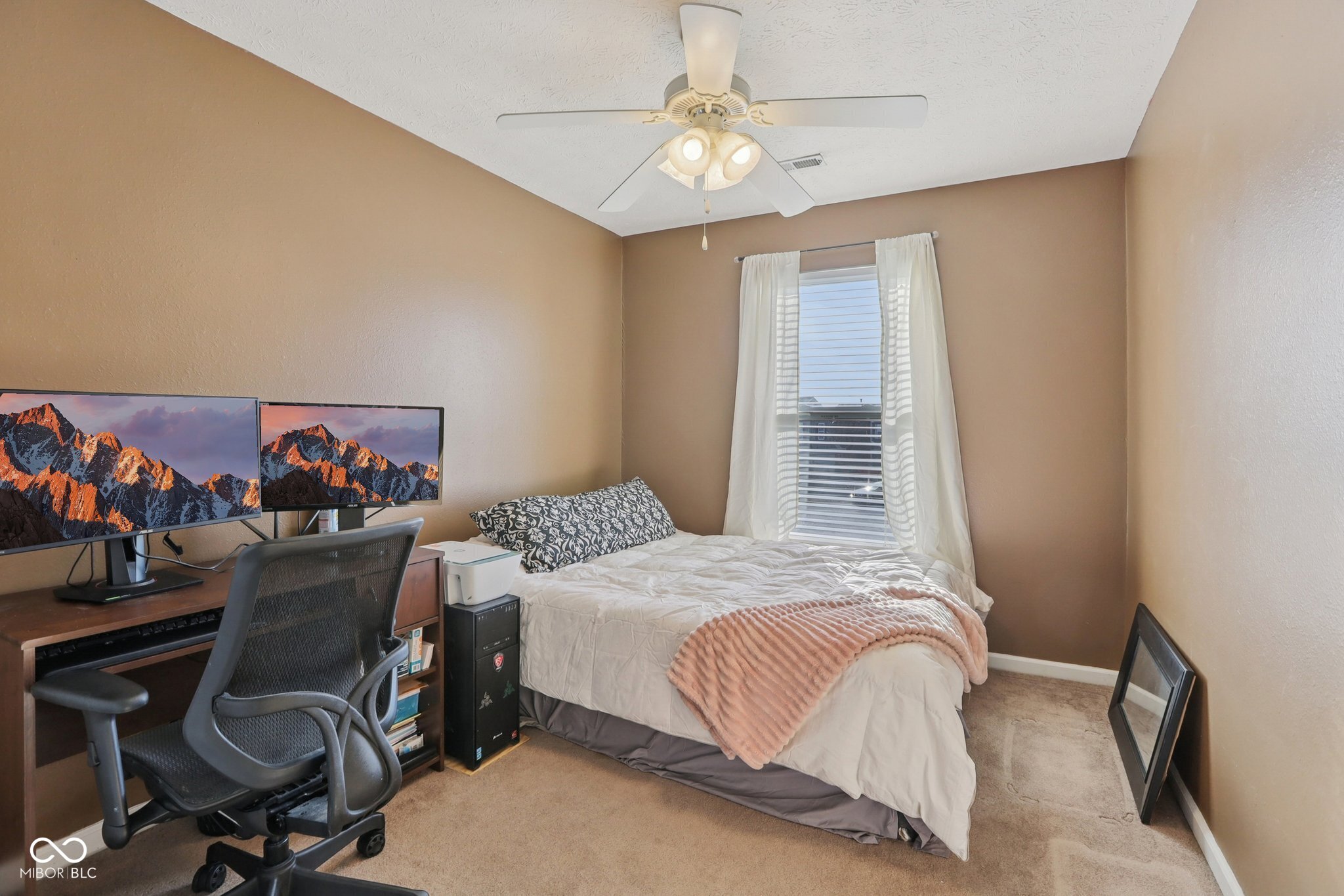 1508 Round Lake Court