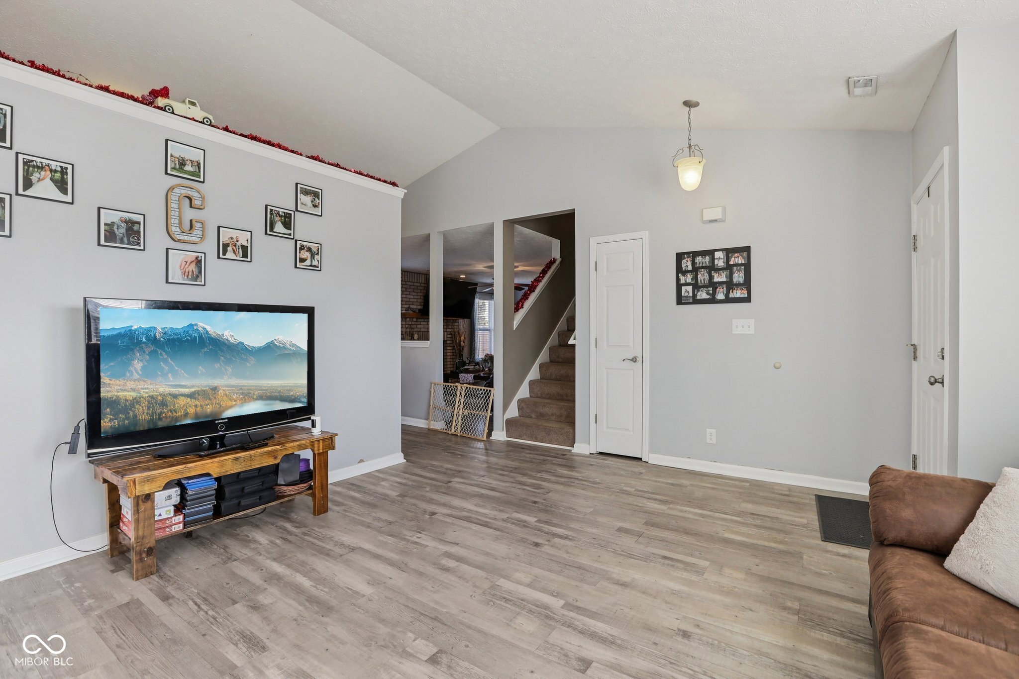 1508 Round Lake Court