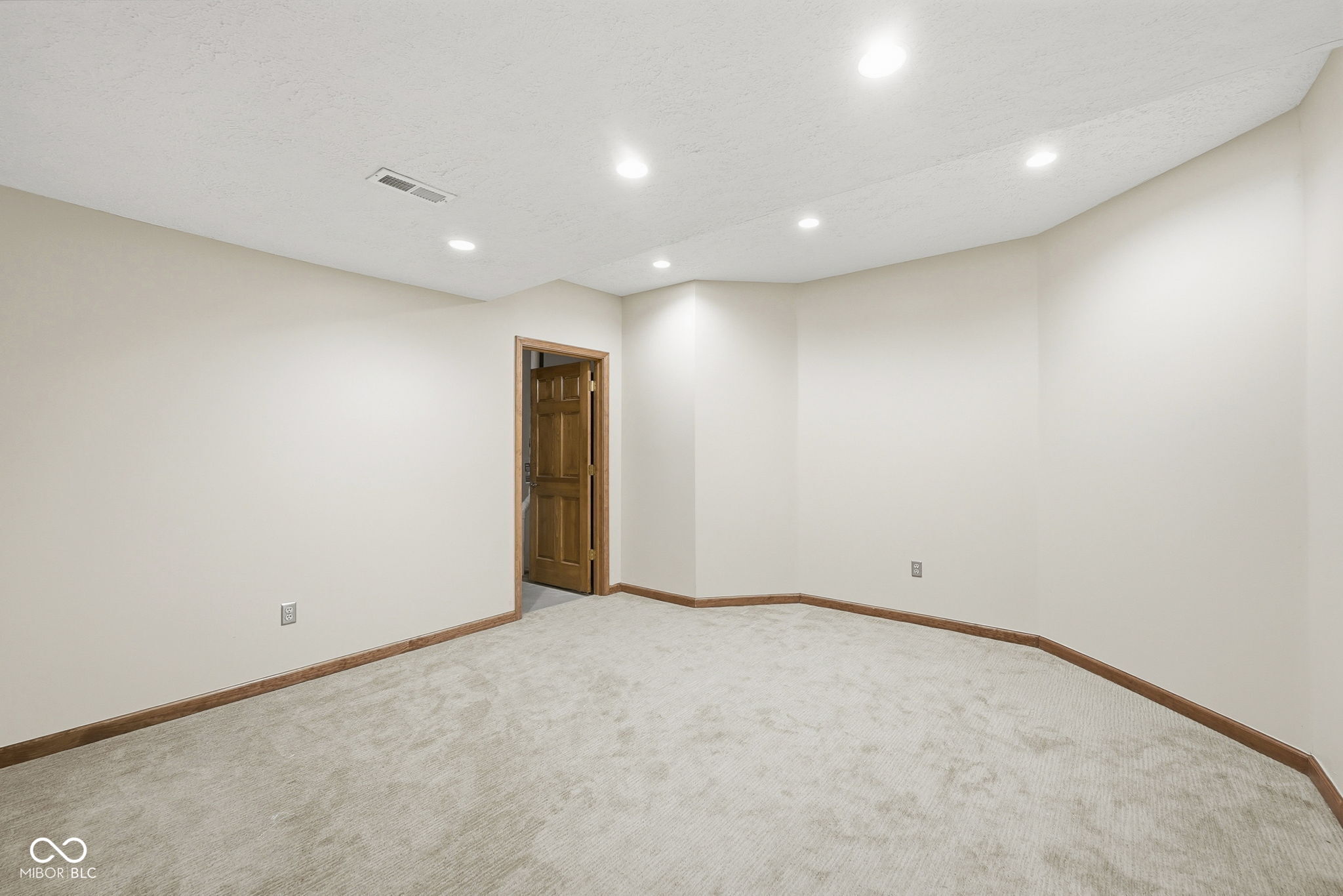 10236 Bent Tree Lane