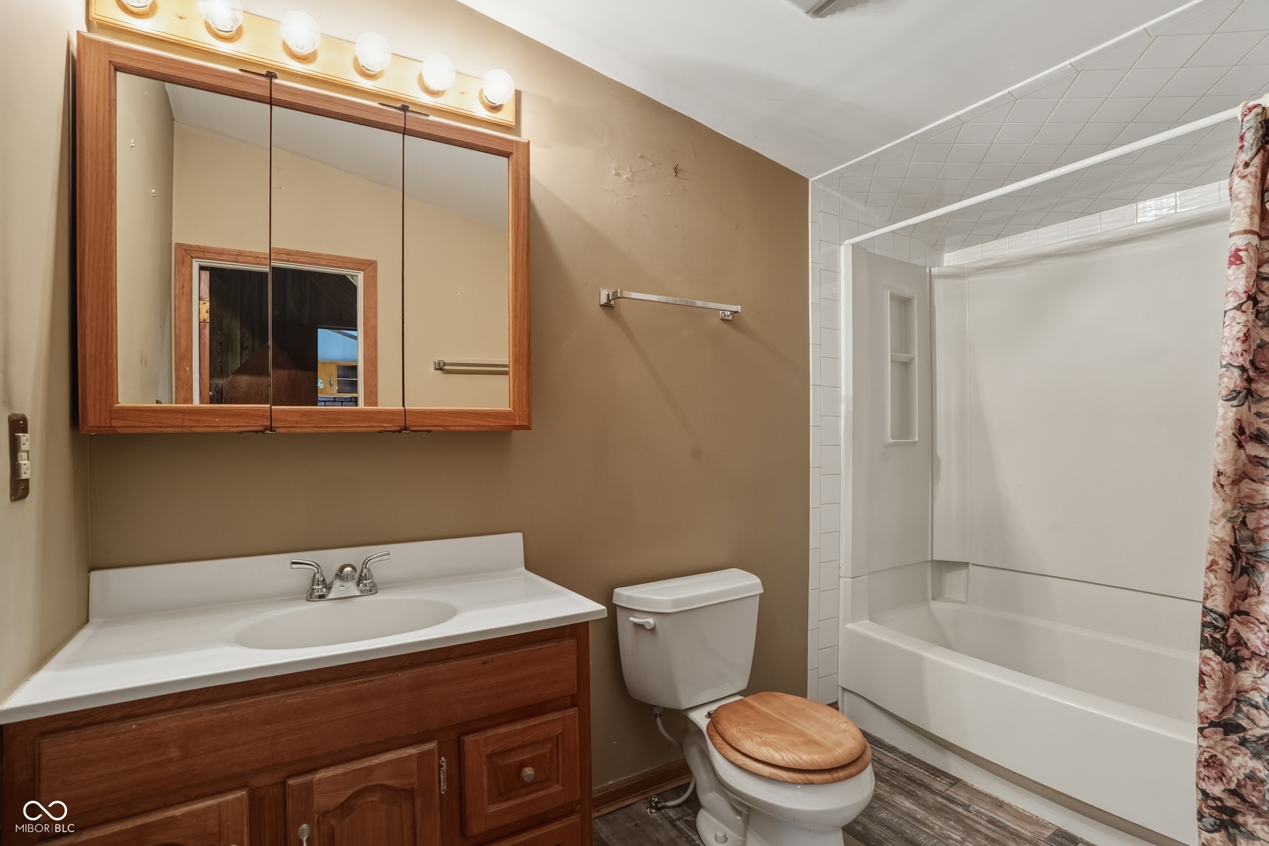 2117 S Pennsylvania Street