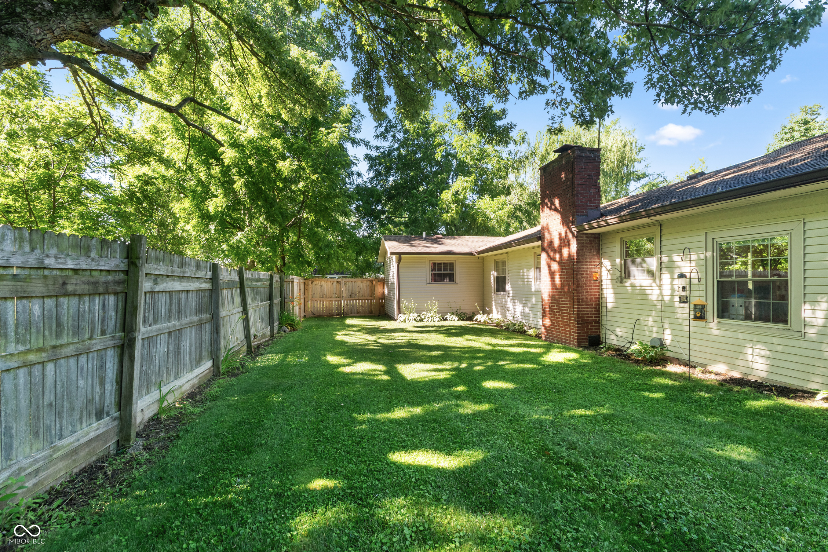 5769 Henderson Drive