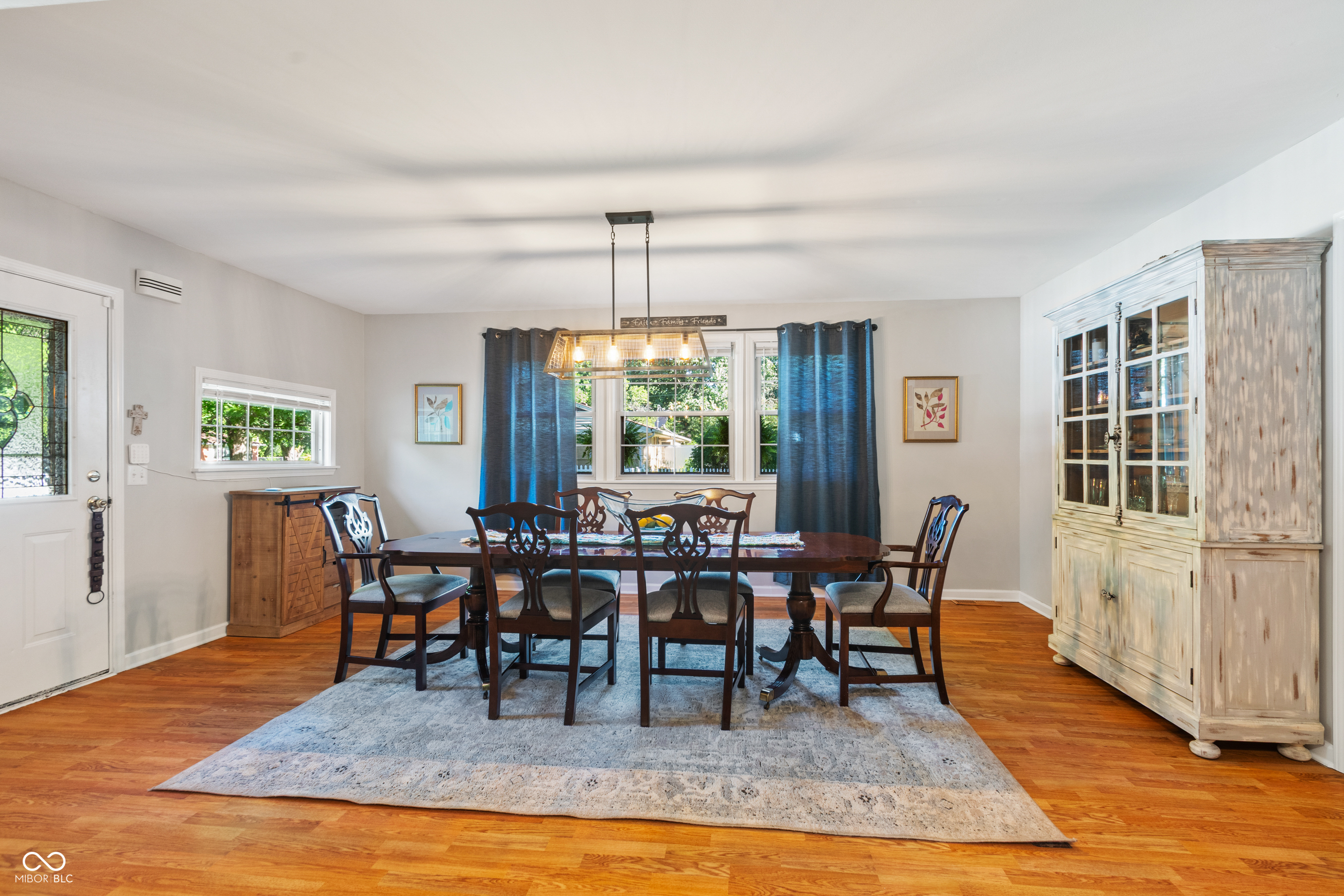 5769 Henderson Drive