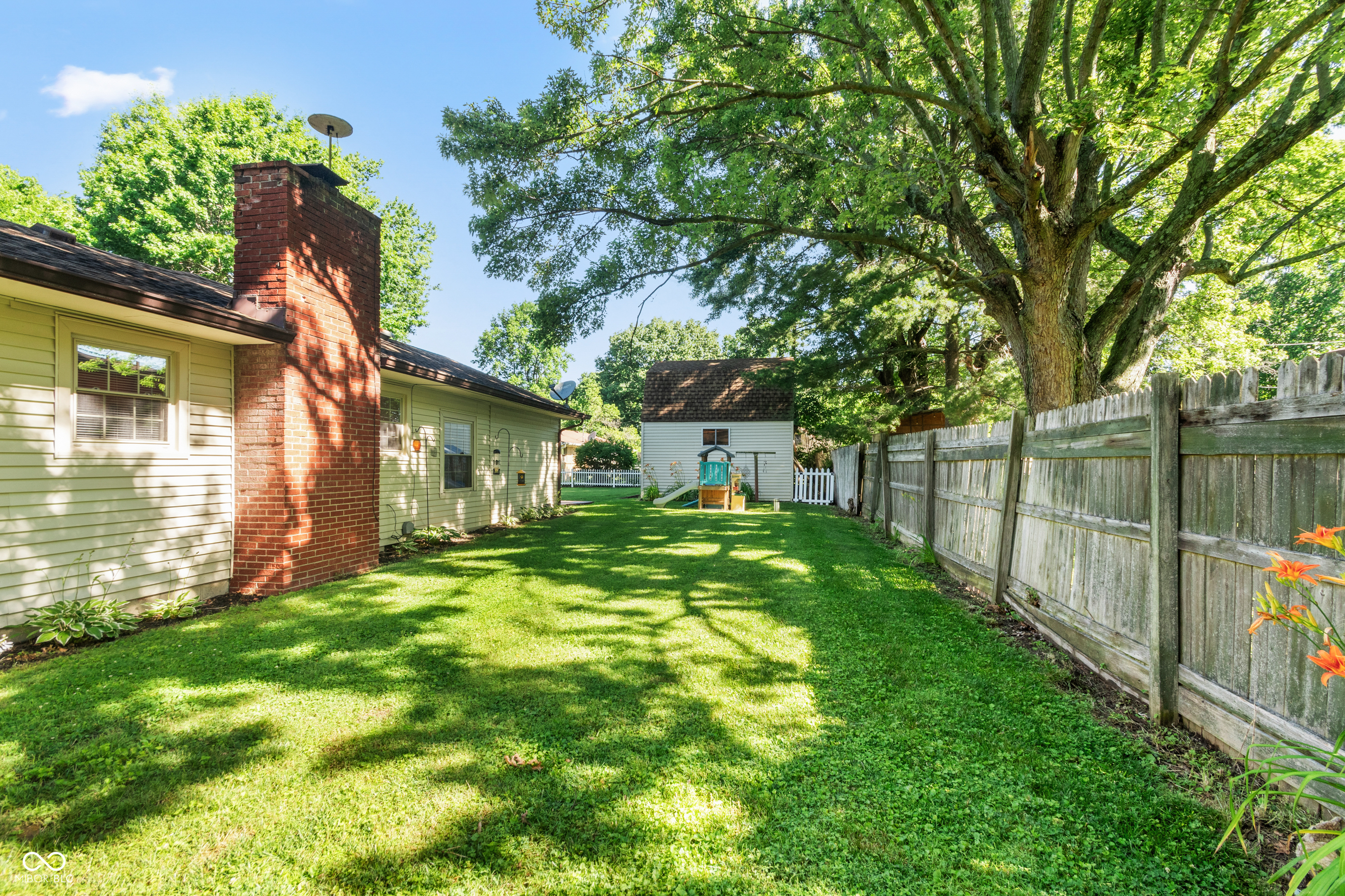 5769 Henderson Drive