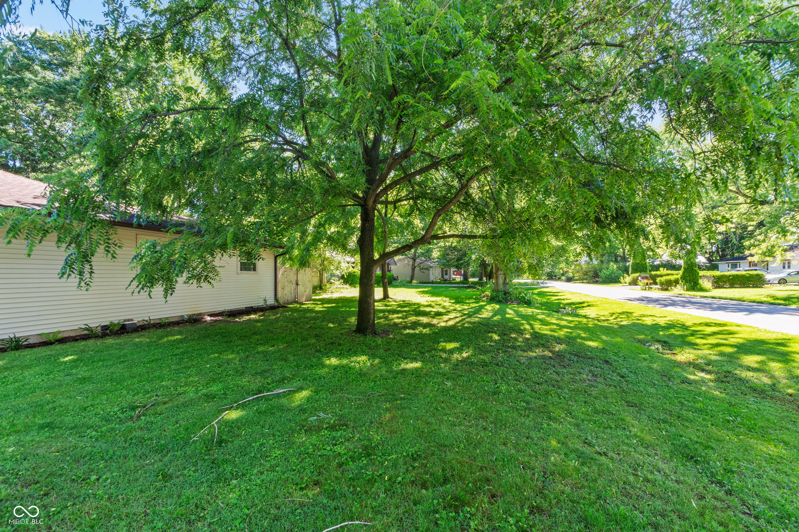 5769 Henderson Drive