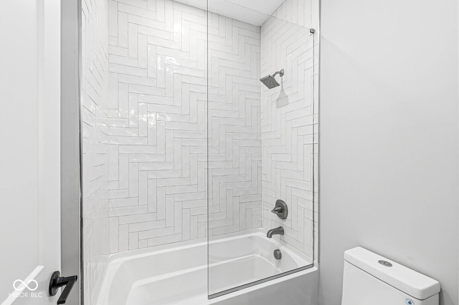 2017 Carrollton Avenue