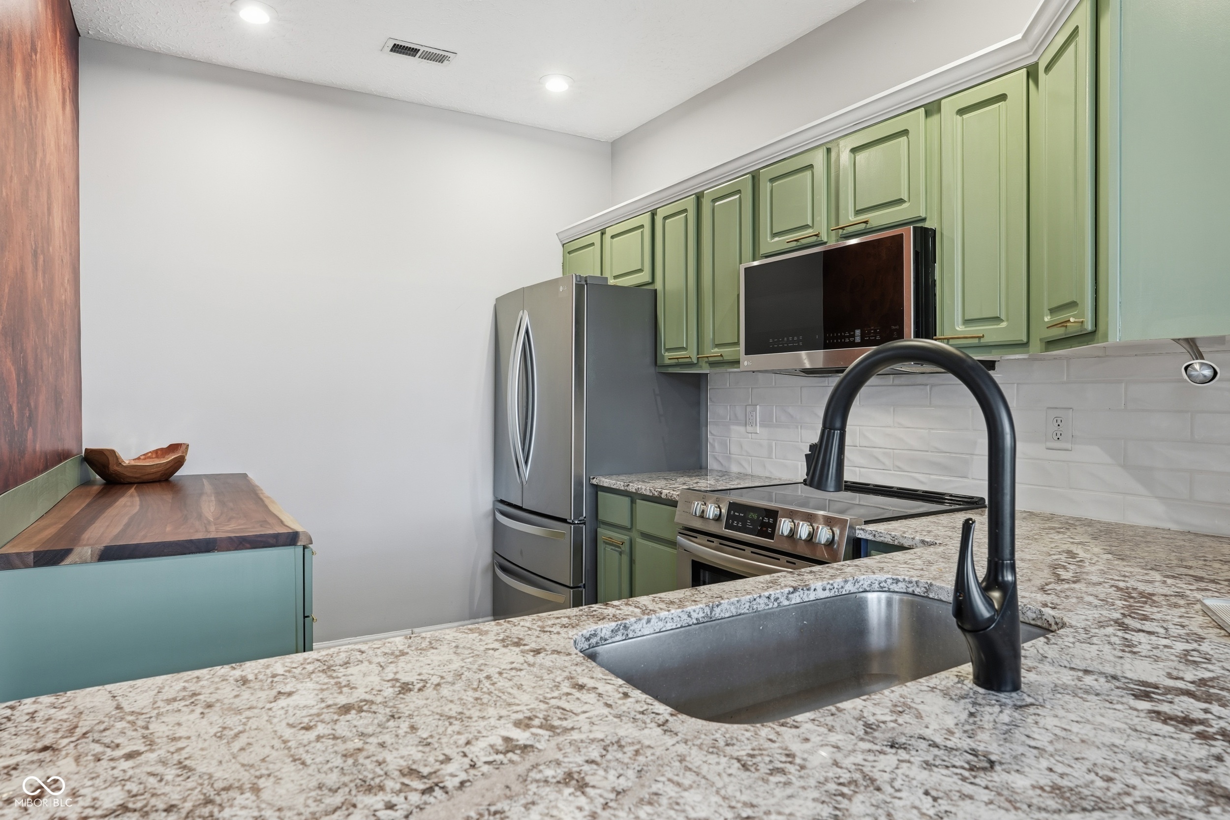 11320 Fonthill Drive