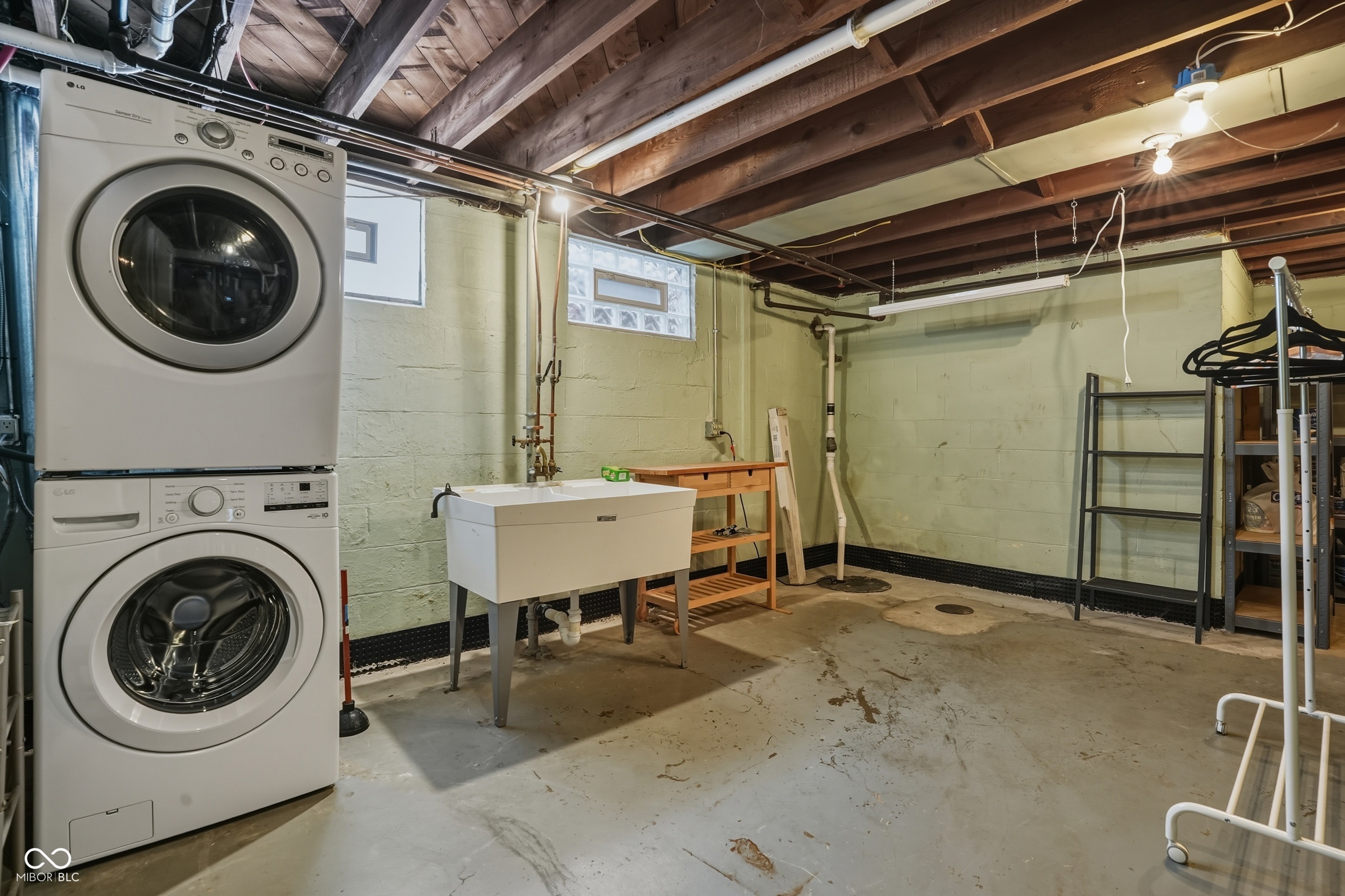 5510 N Illinois Street