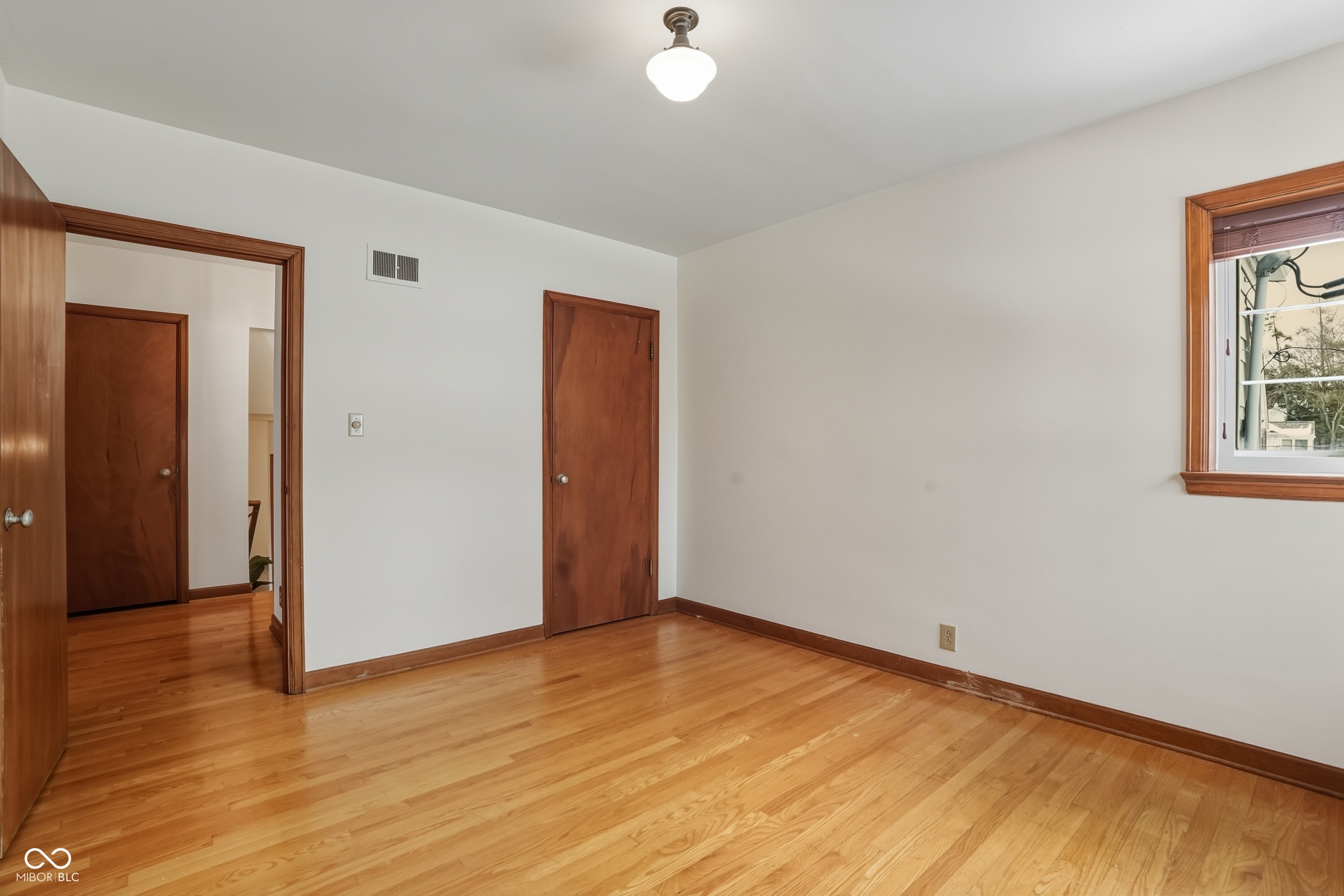 5510 N Illinois Street