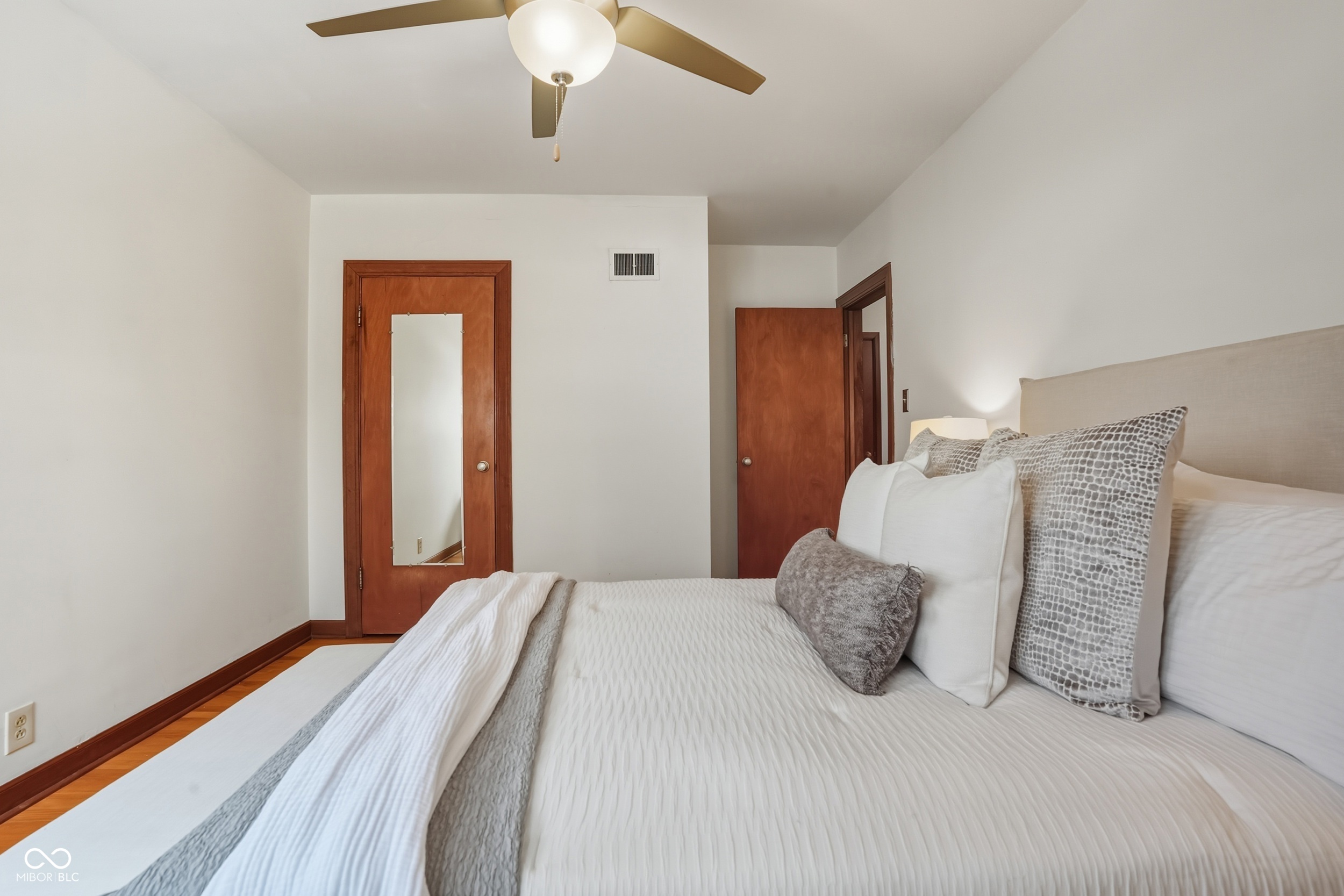 5510 N Illinois Street