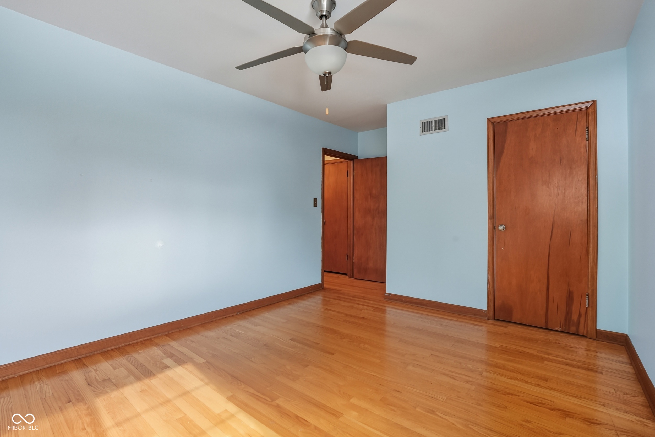 5510 N Illinois Street