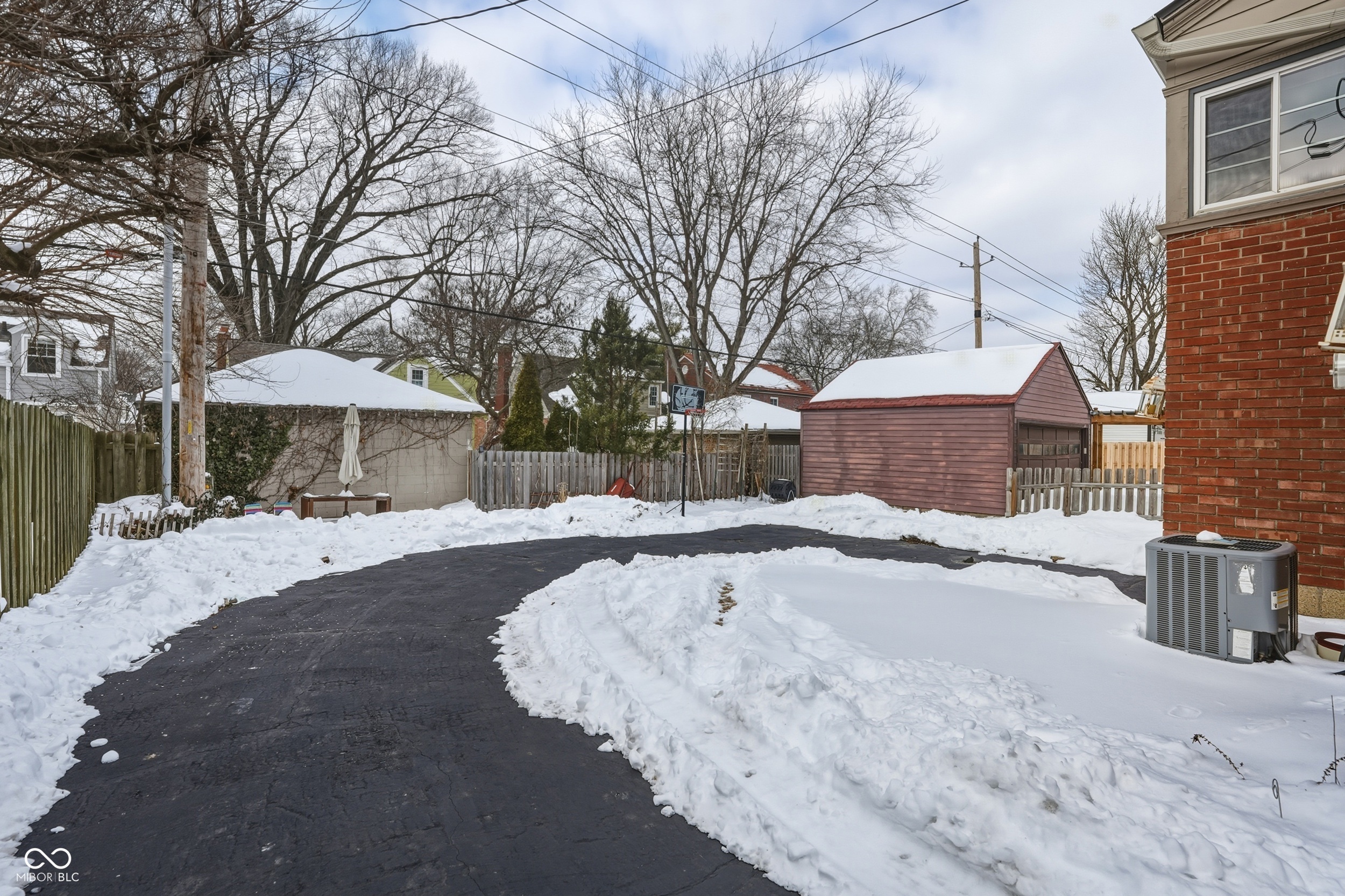 5510 N Illinois Street