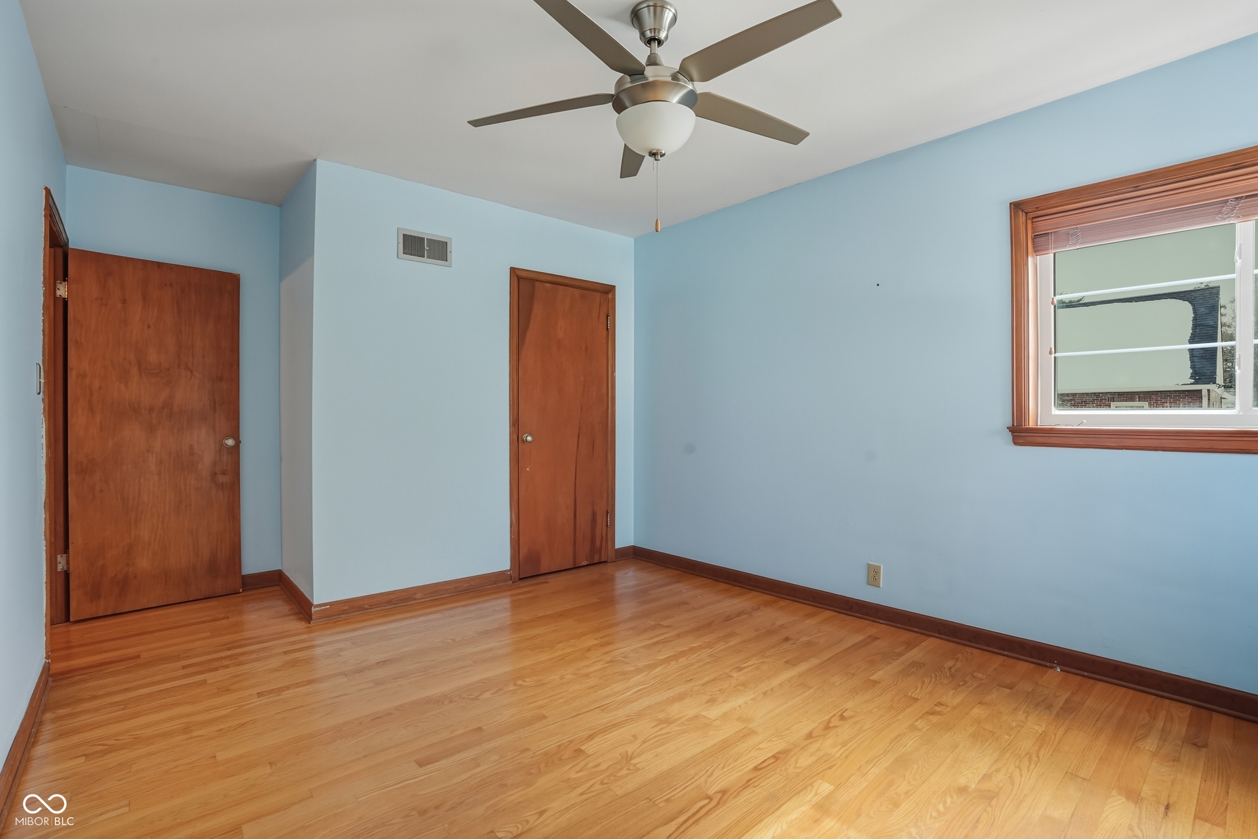 5510 N Illinois Street