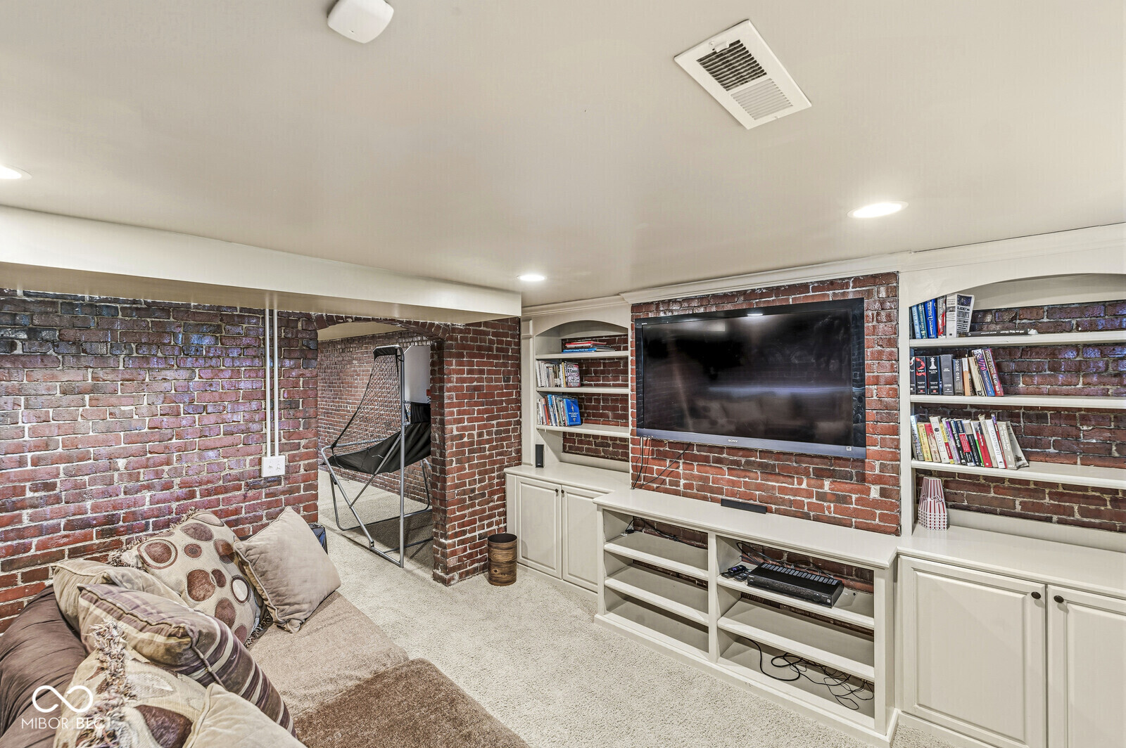 5710 Lawton Loop West Drive