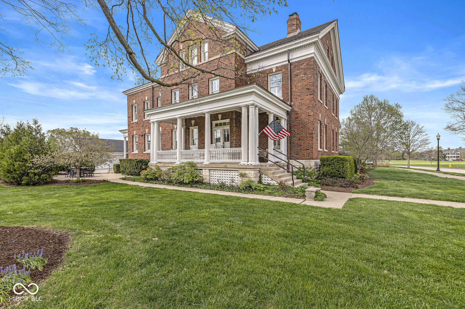 5710 Lawton Loop West Drive