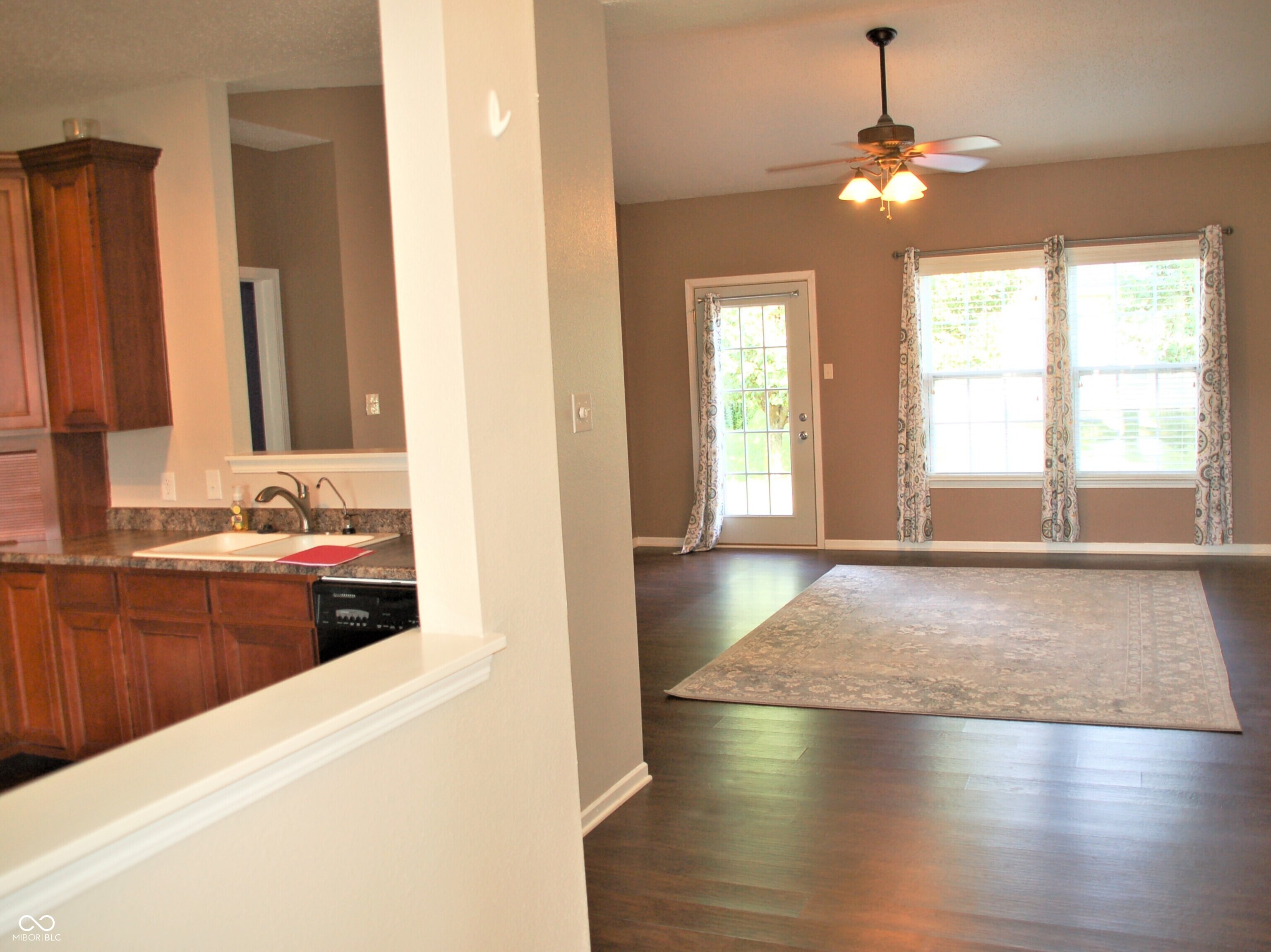 8348 S Swimming Hole Lane