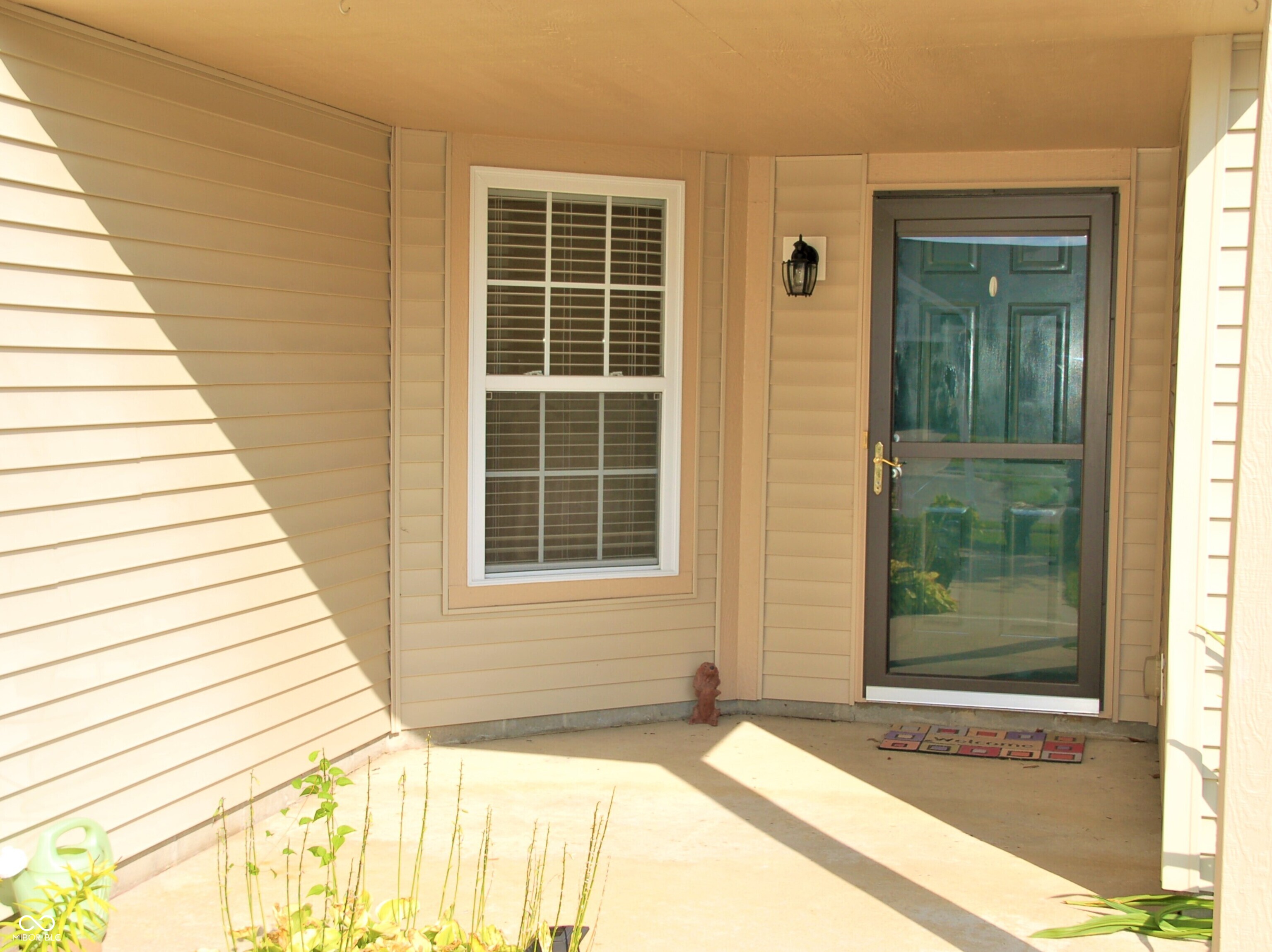 8348 S Swimming Hole Lane