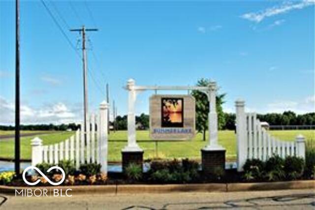 8348 S Swimming Hole Lane