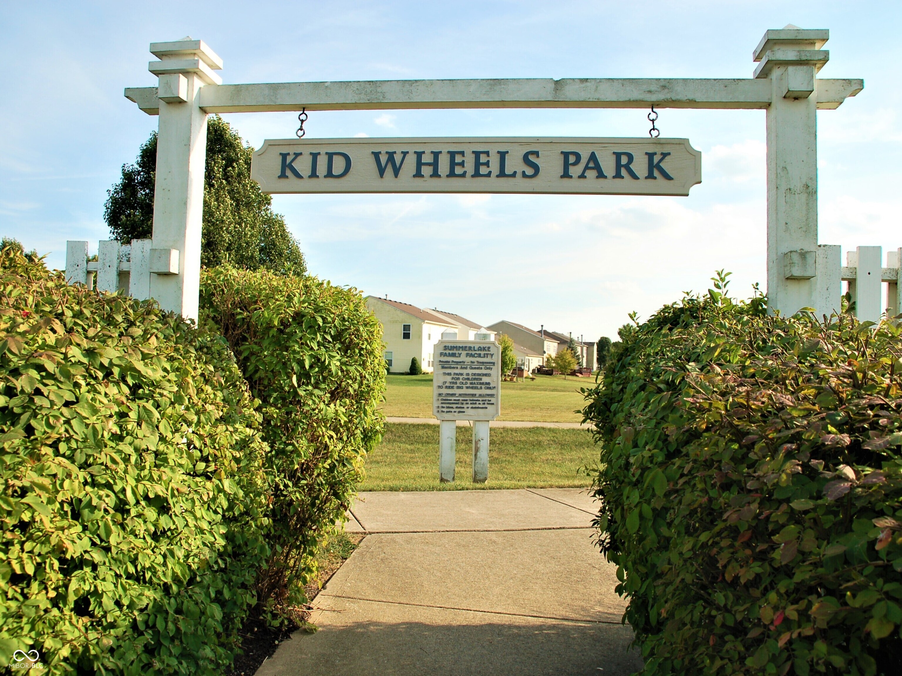 8348 S Swimming Hole Lane