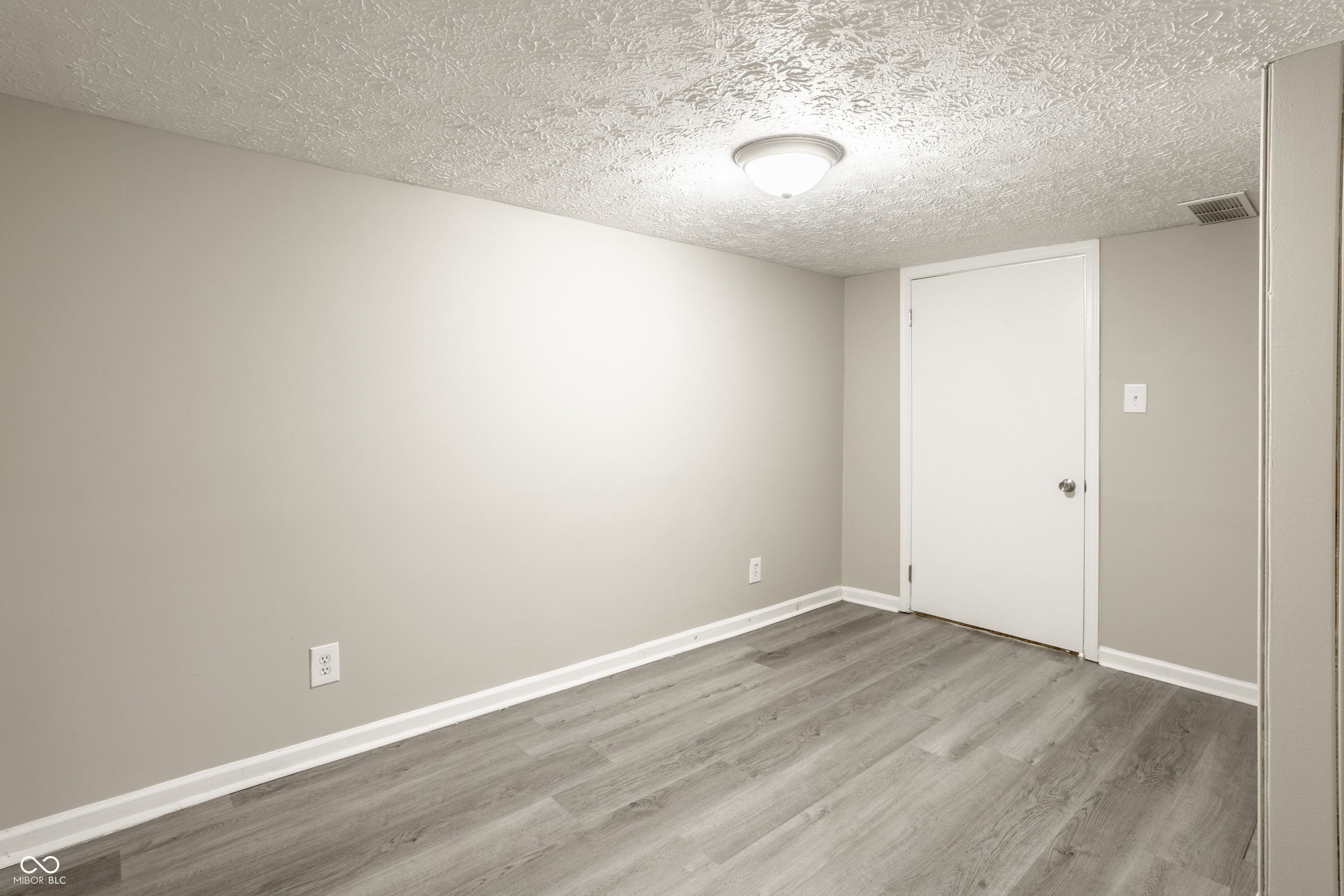 5704 N Keystone Avenue