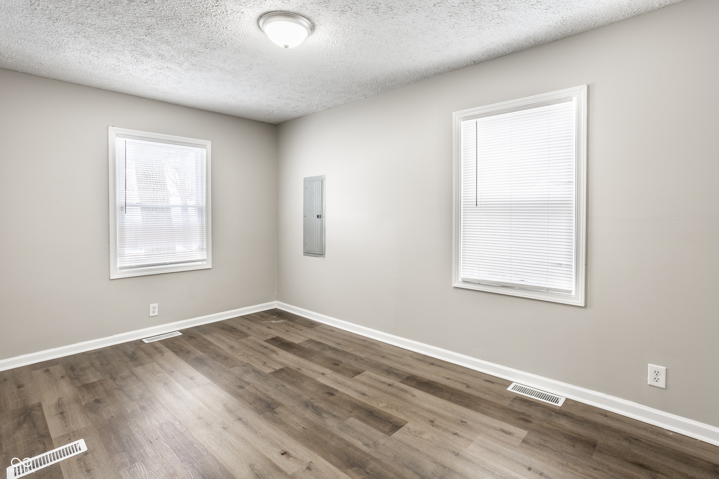 5704 N Keystone Avenue