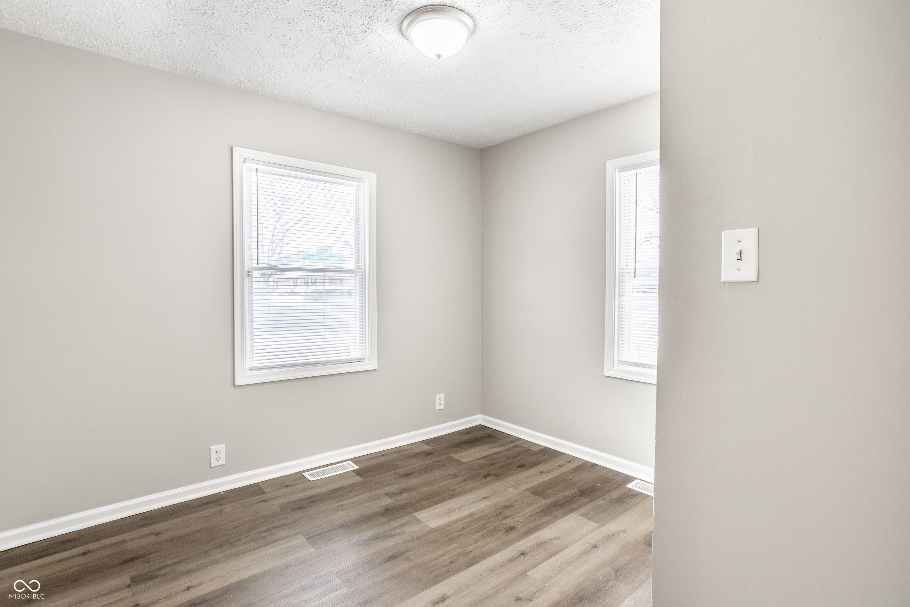 5704 N Keystone Avenue