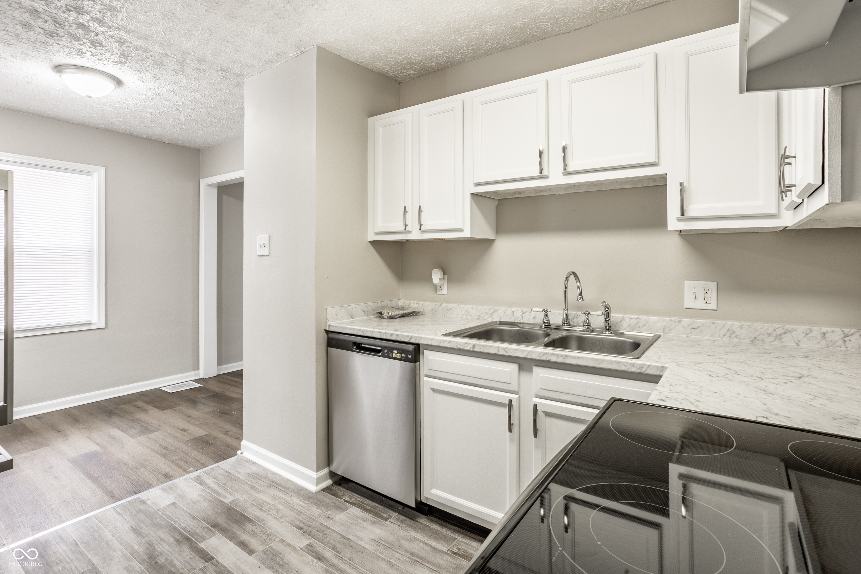 5704 N Keystone Avenue