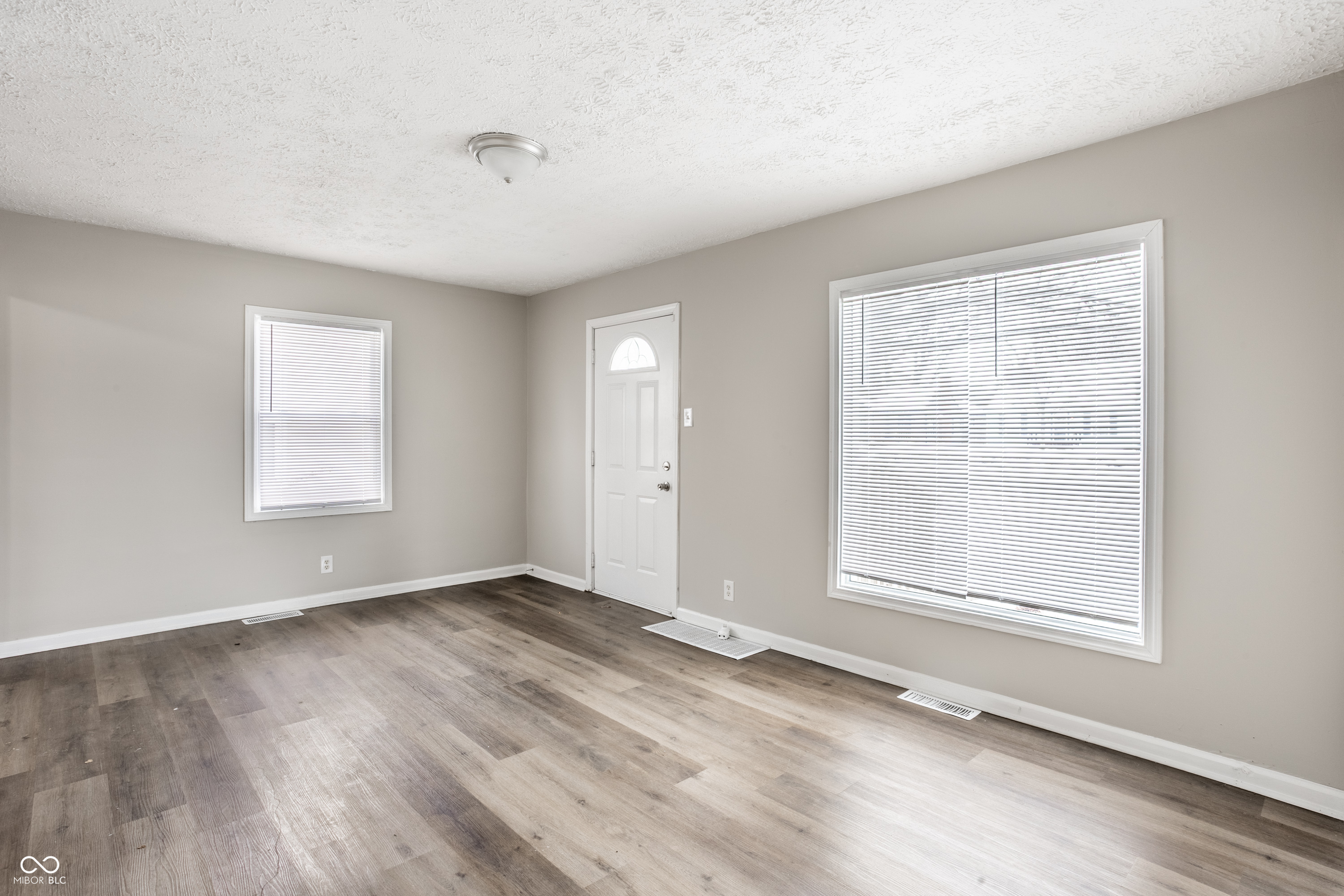 5704 N Keystone Avenue