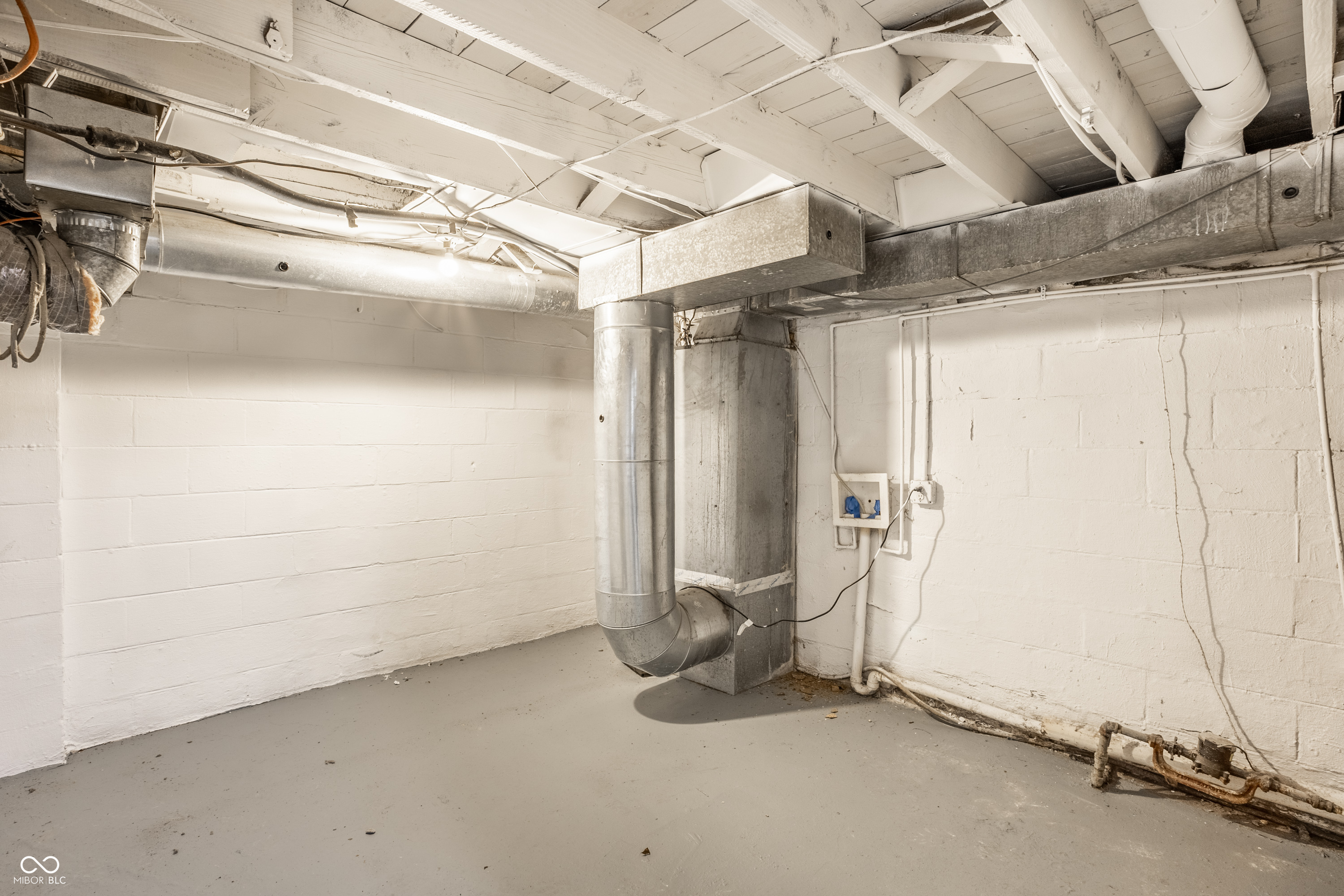 5704 N Keystone Avenue