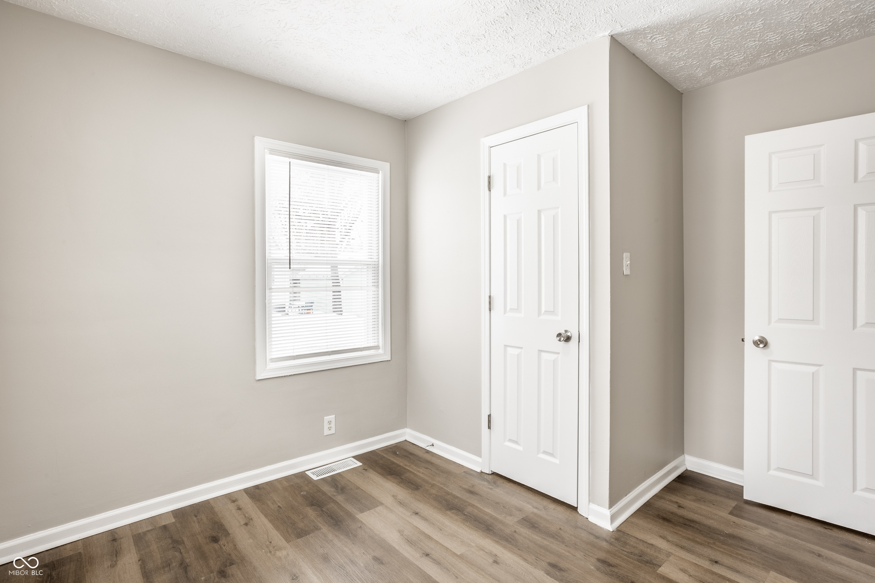 5704 N Keystone Avenue