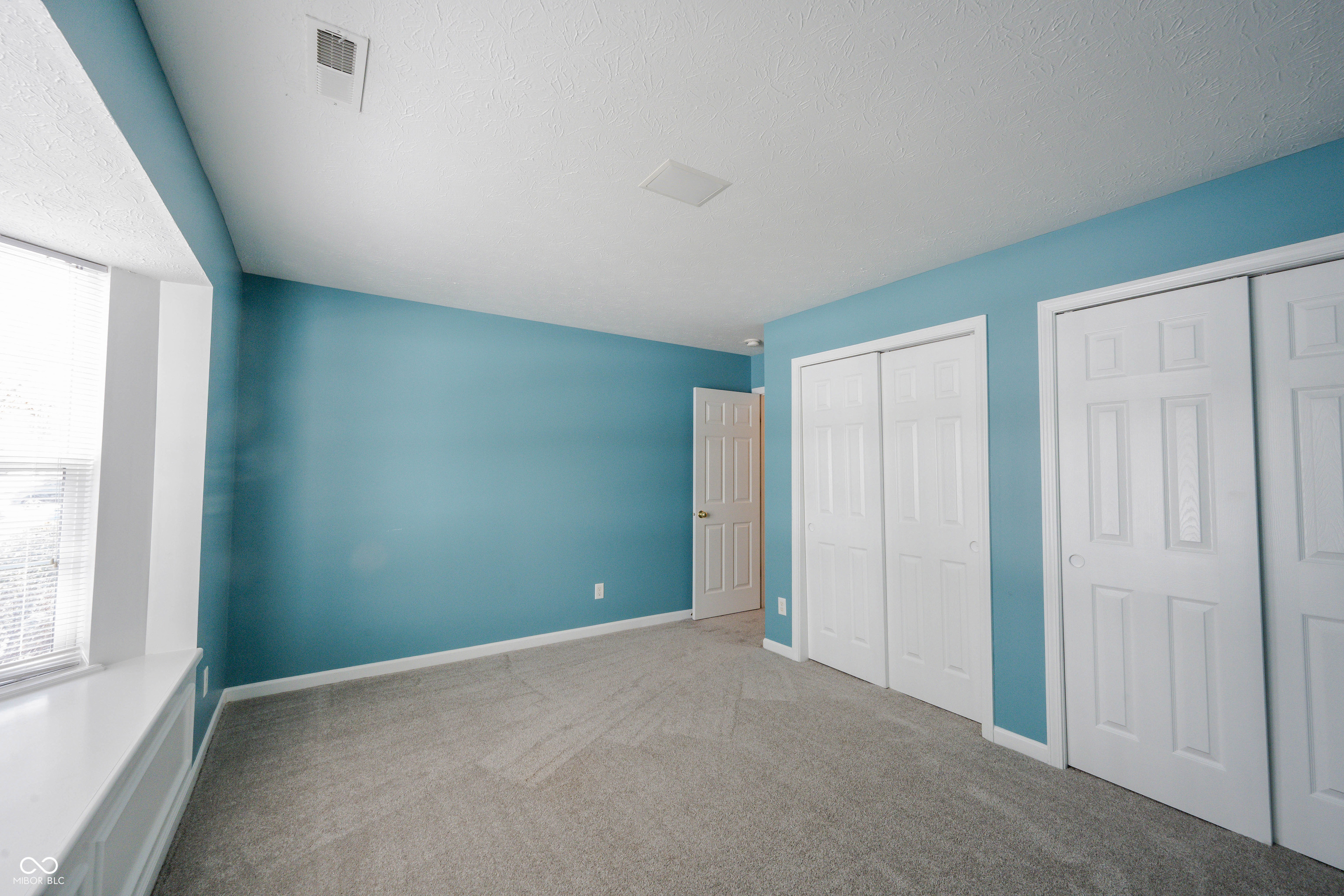 6052 W Bayfront Shores