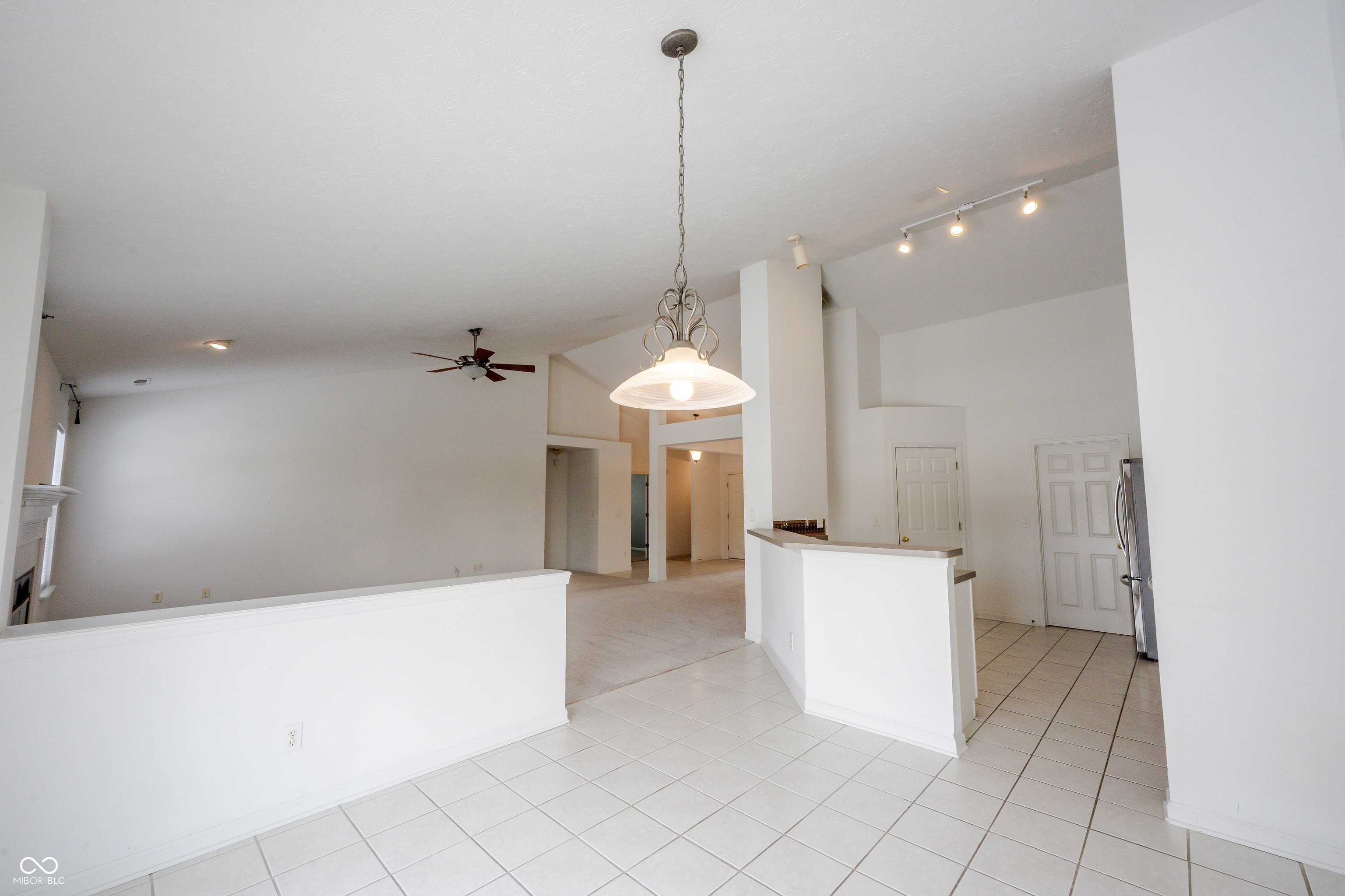 6052 W Bayfront Shores