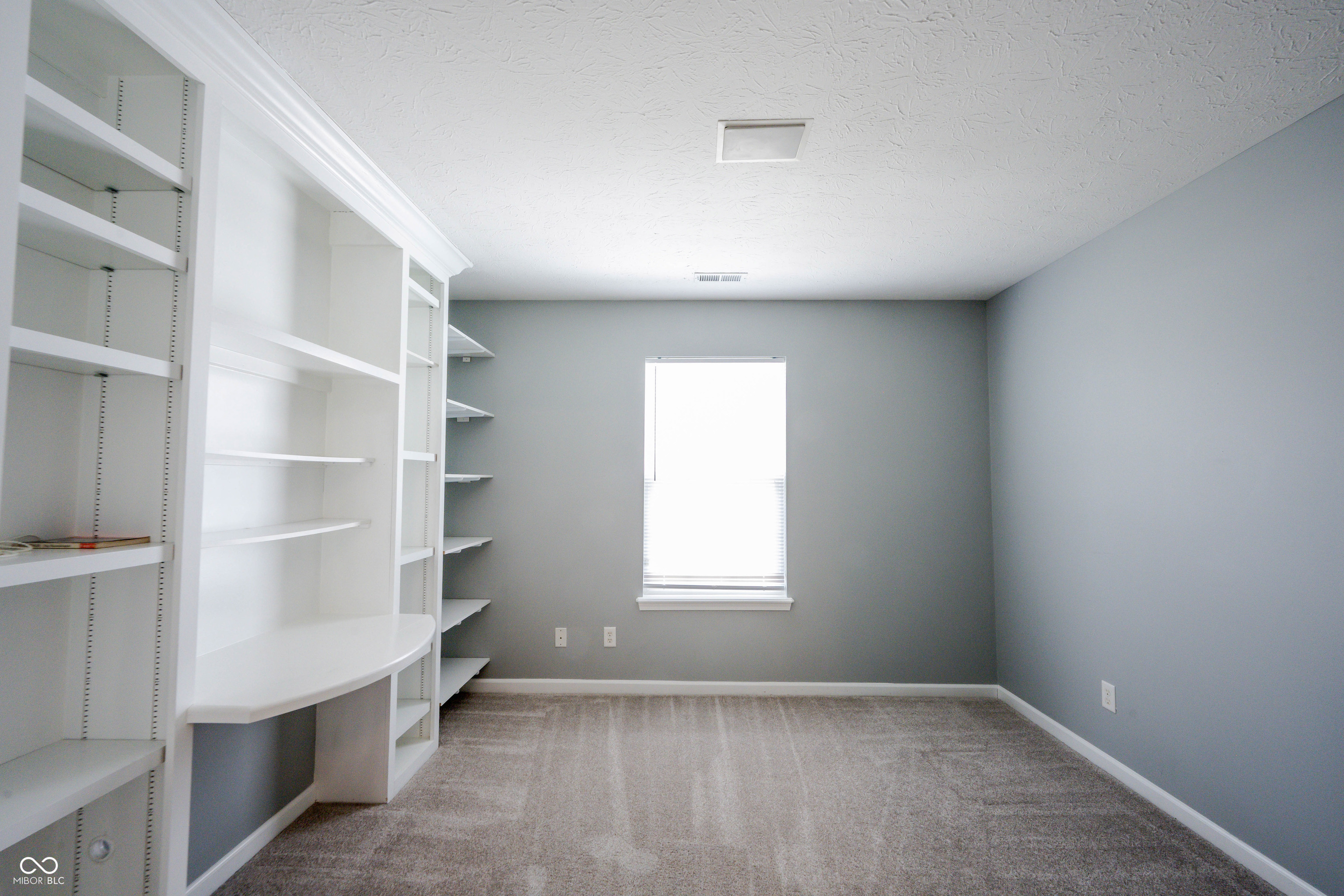 6052 W Bayfront Shores