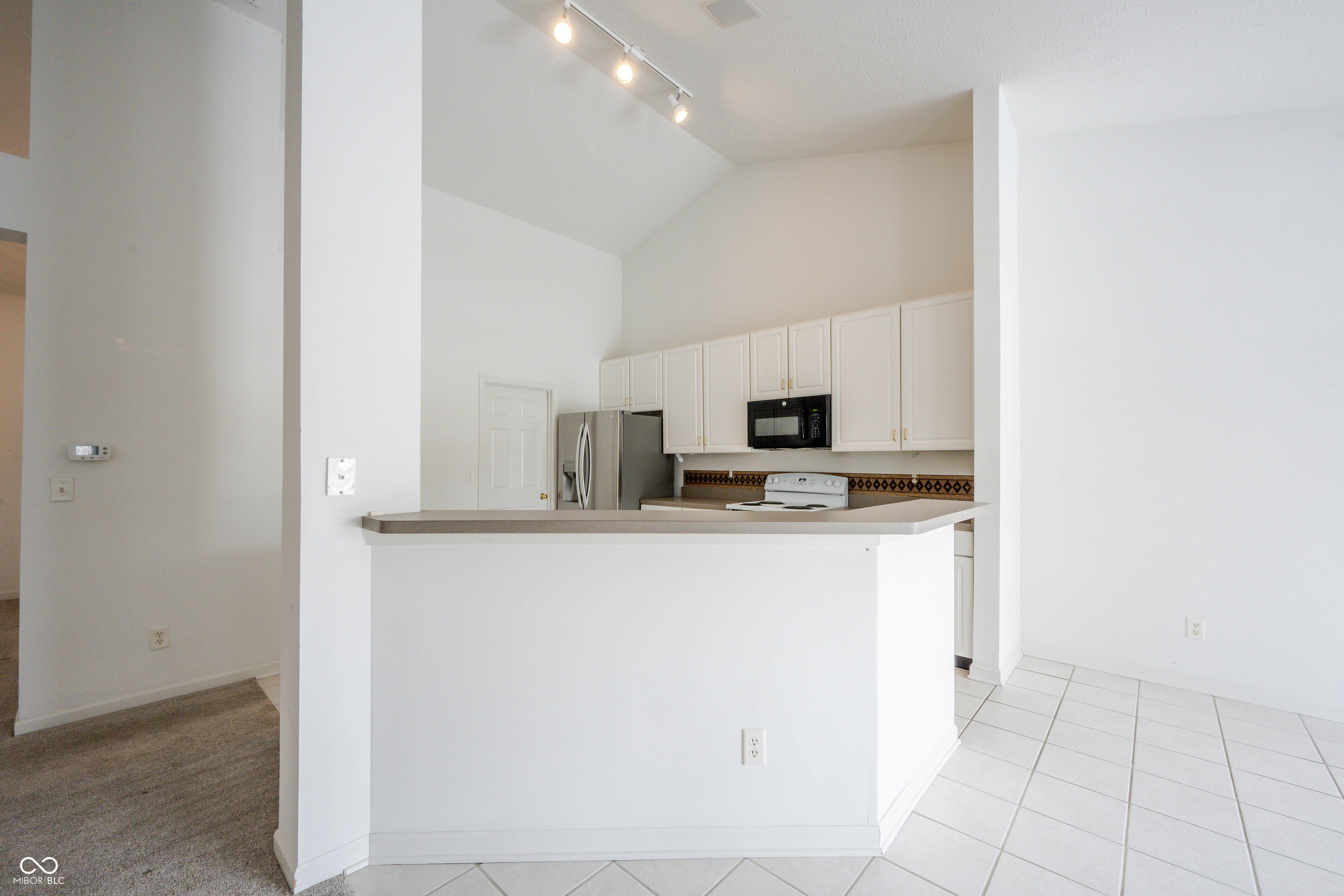 6052 W Bayfront Shores