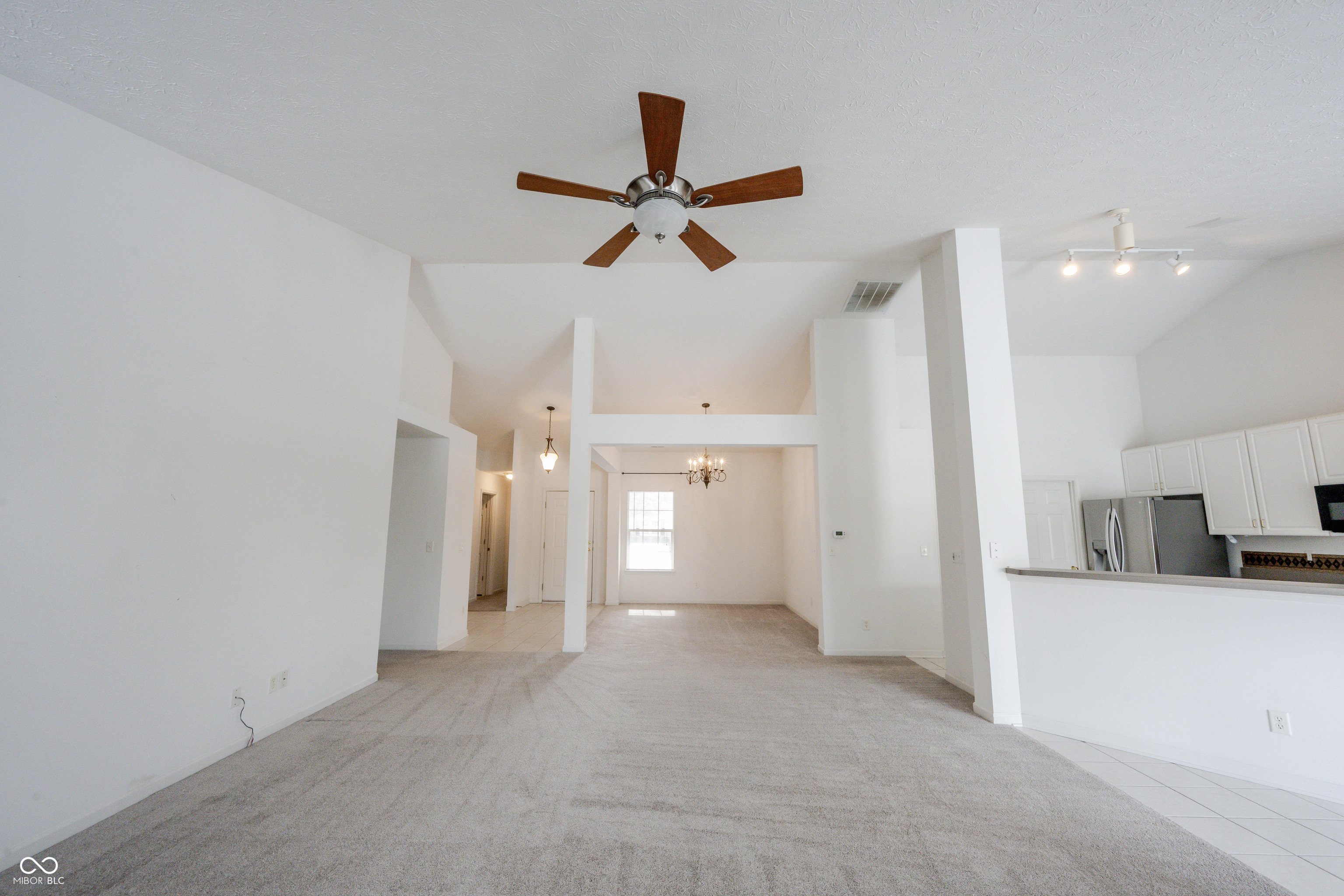 6052 W Bayfront Shores