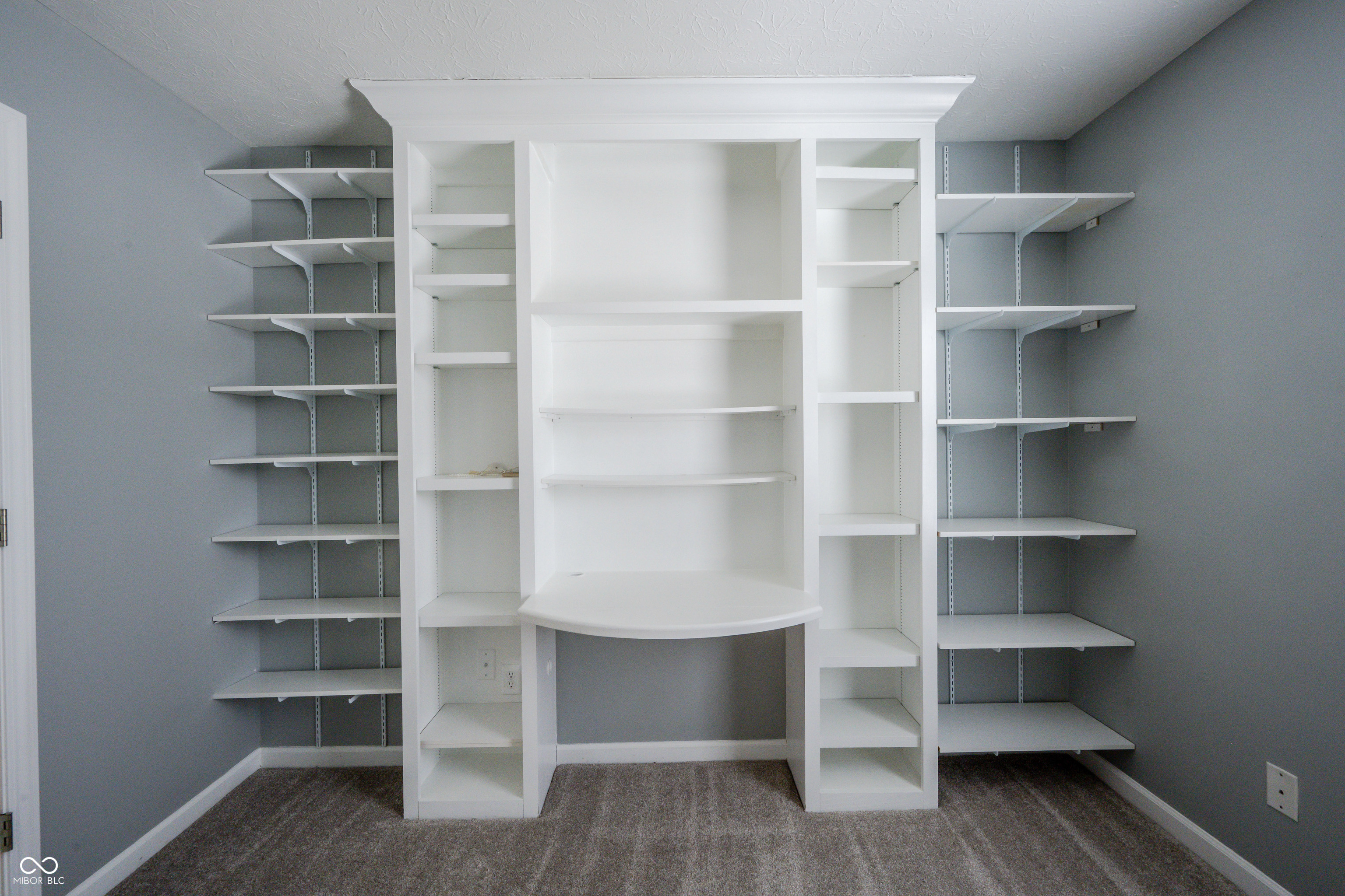 6052 W Bayfront Shores