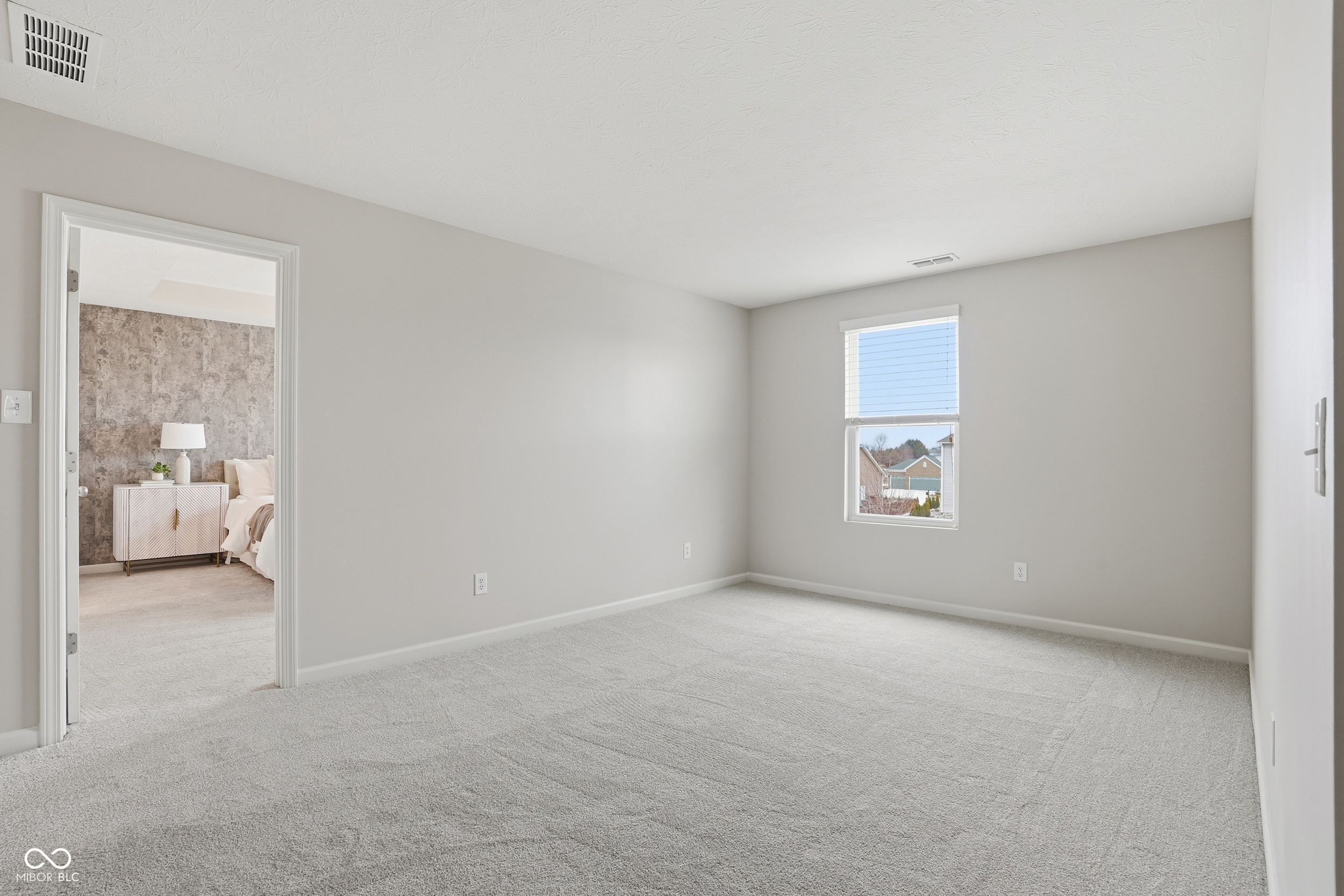 1002 Burgess Hill Pass