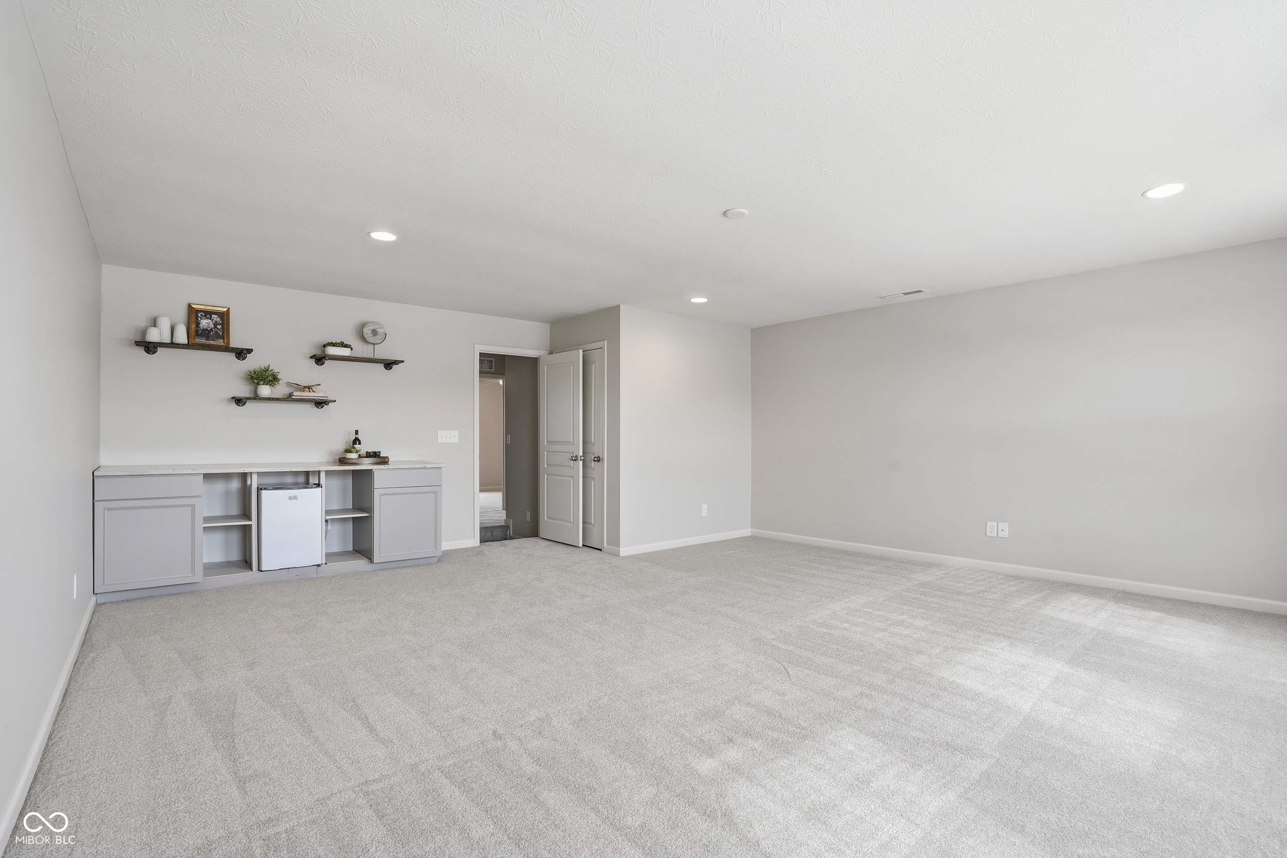 1002 Burgess Hill Pass