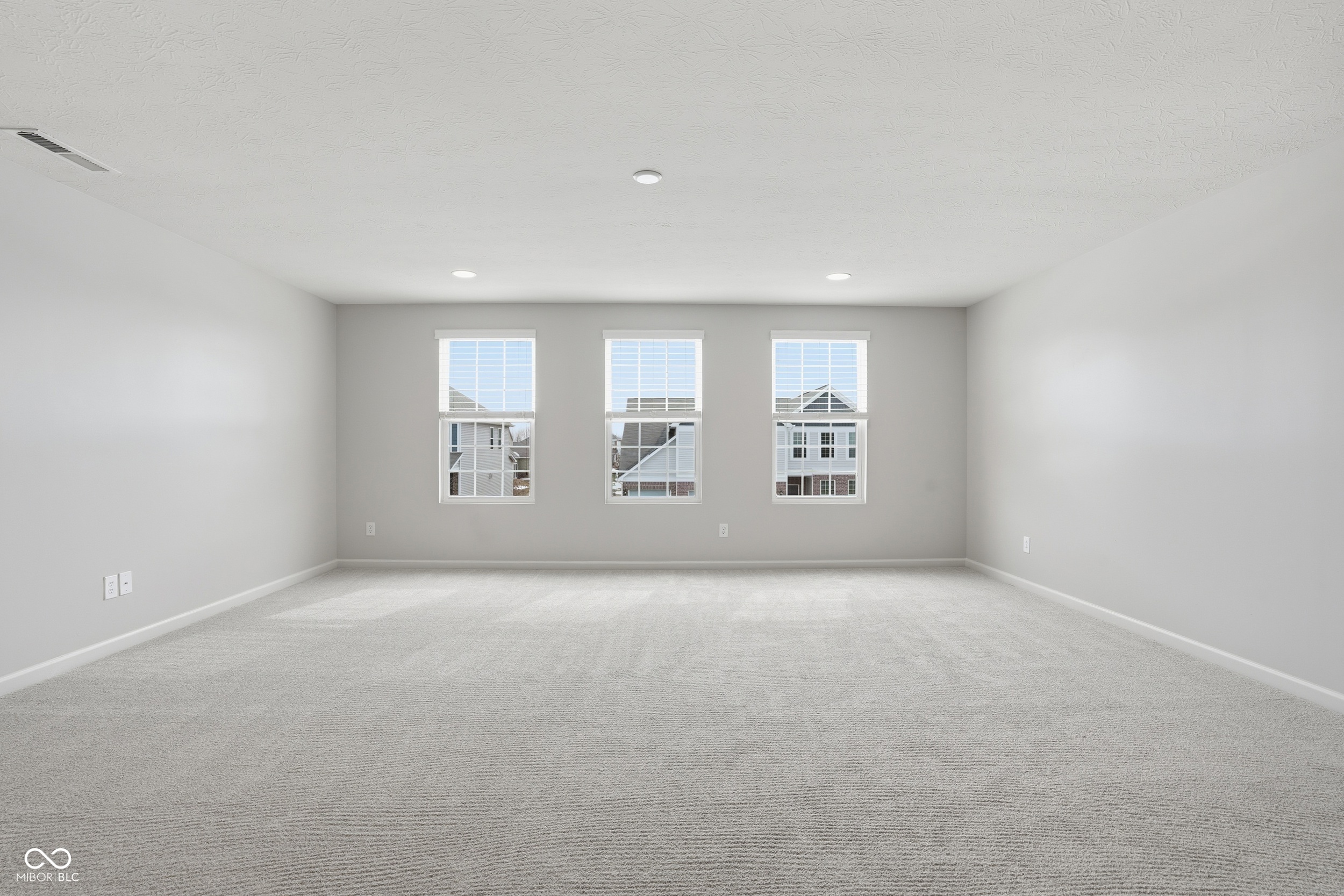 1002 Burgess Hill Pass