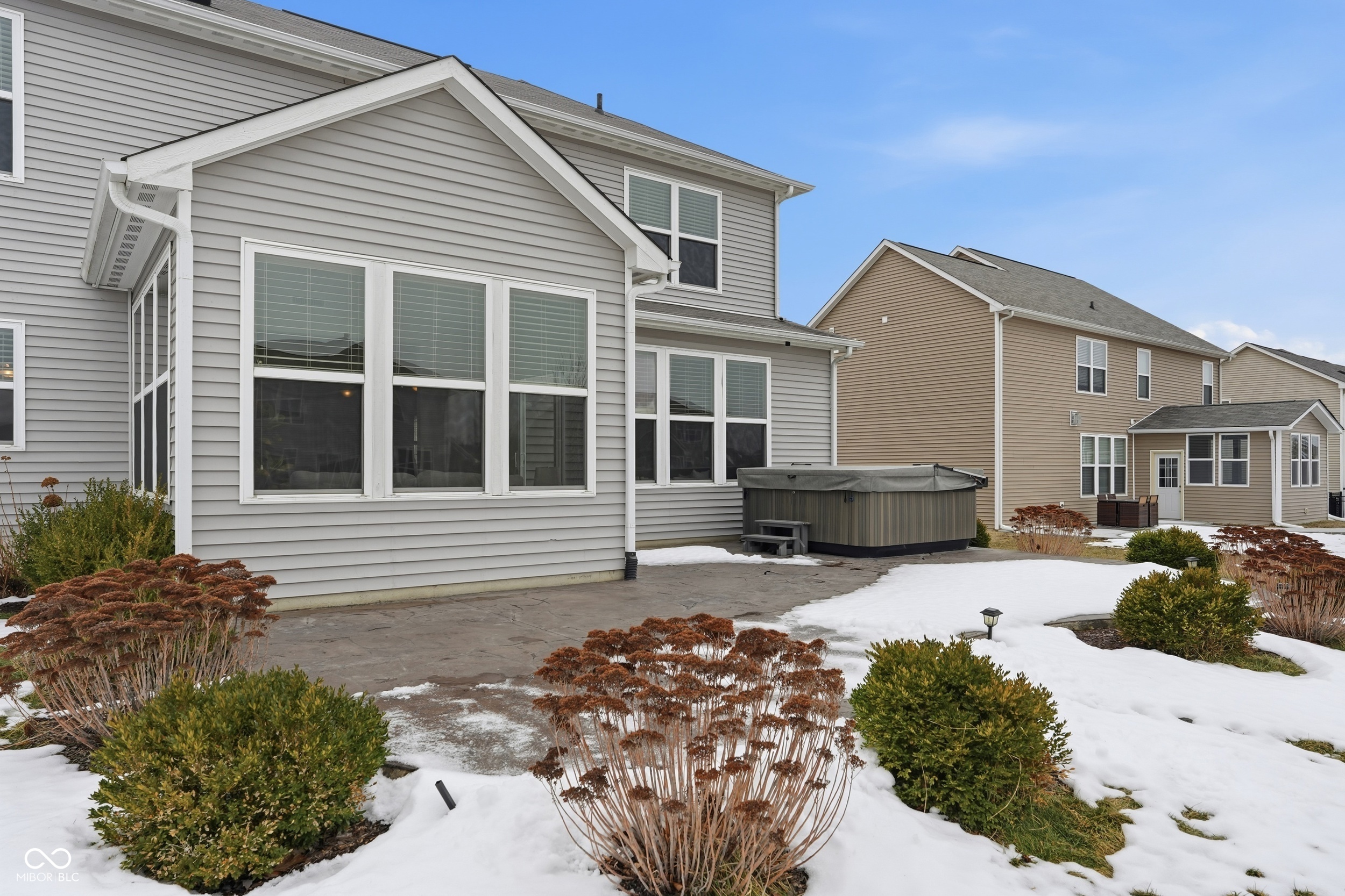 1002 Burgess Hill Pass