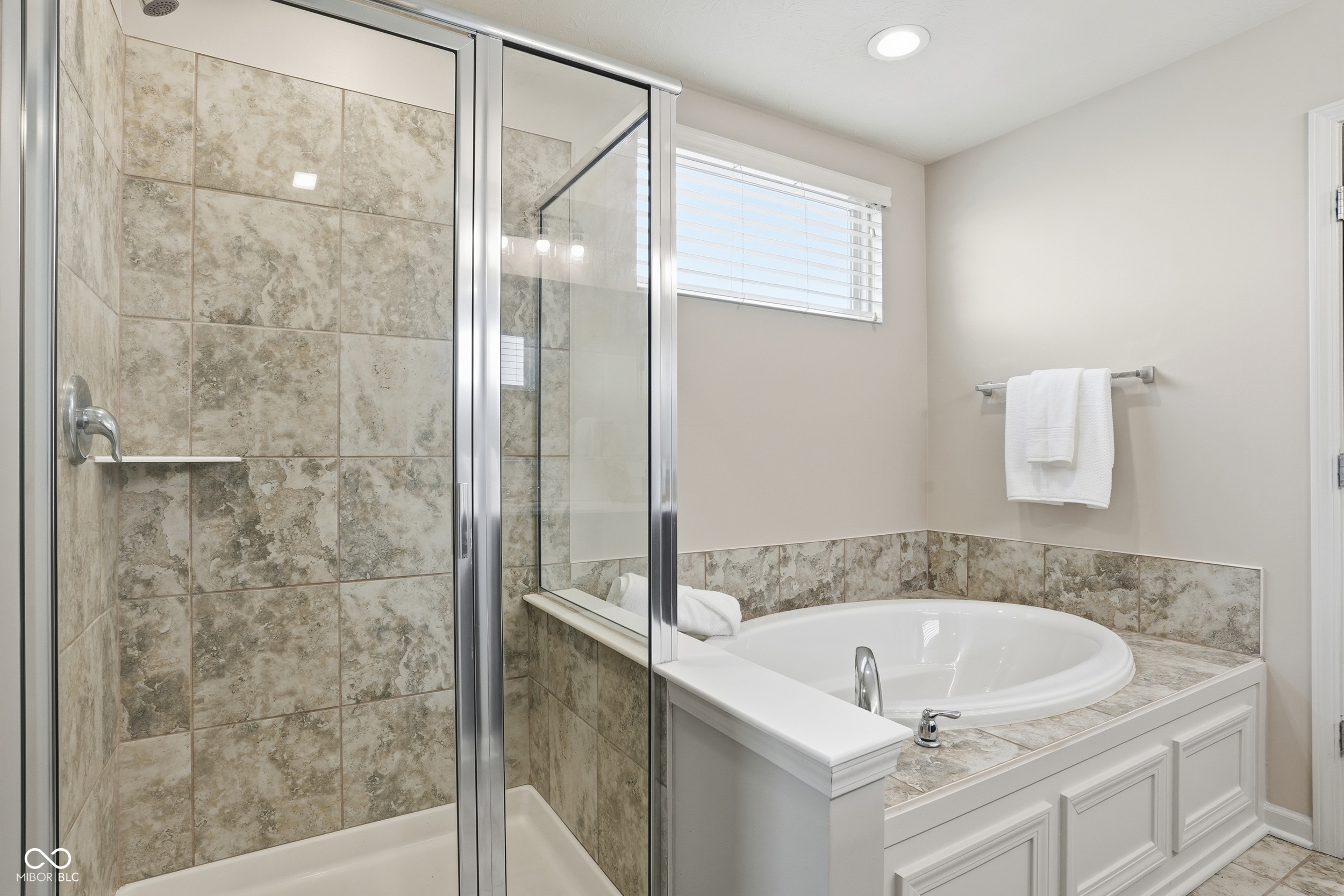 1002 Burgess Hill Pass