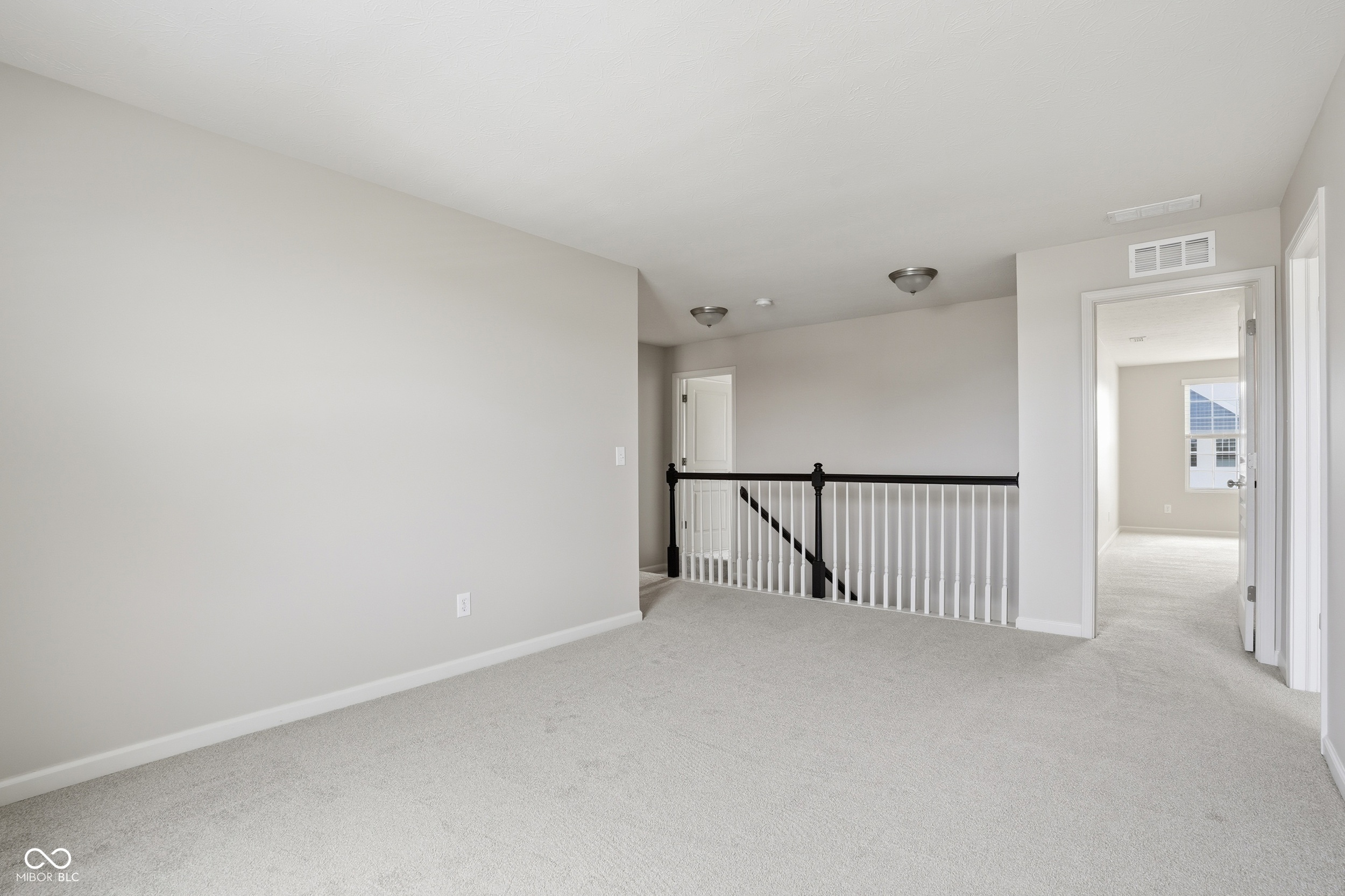 1002 Burgess Hill Pass