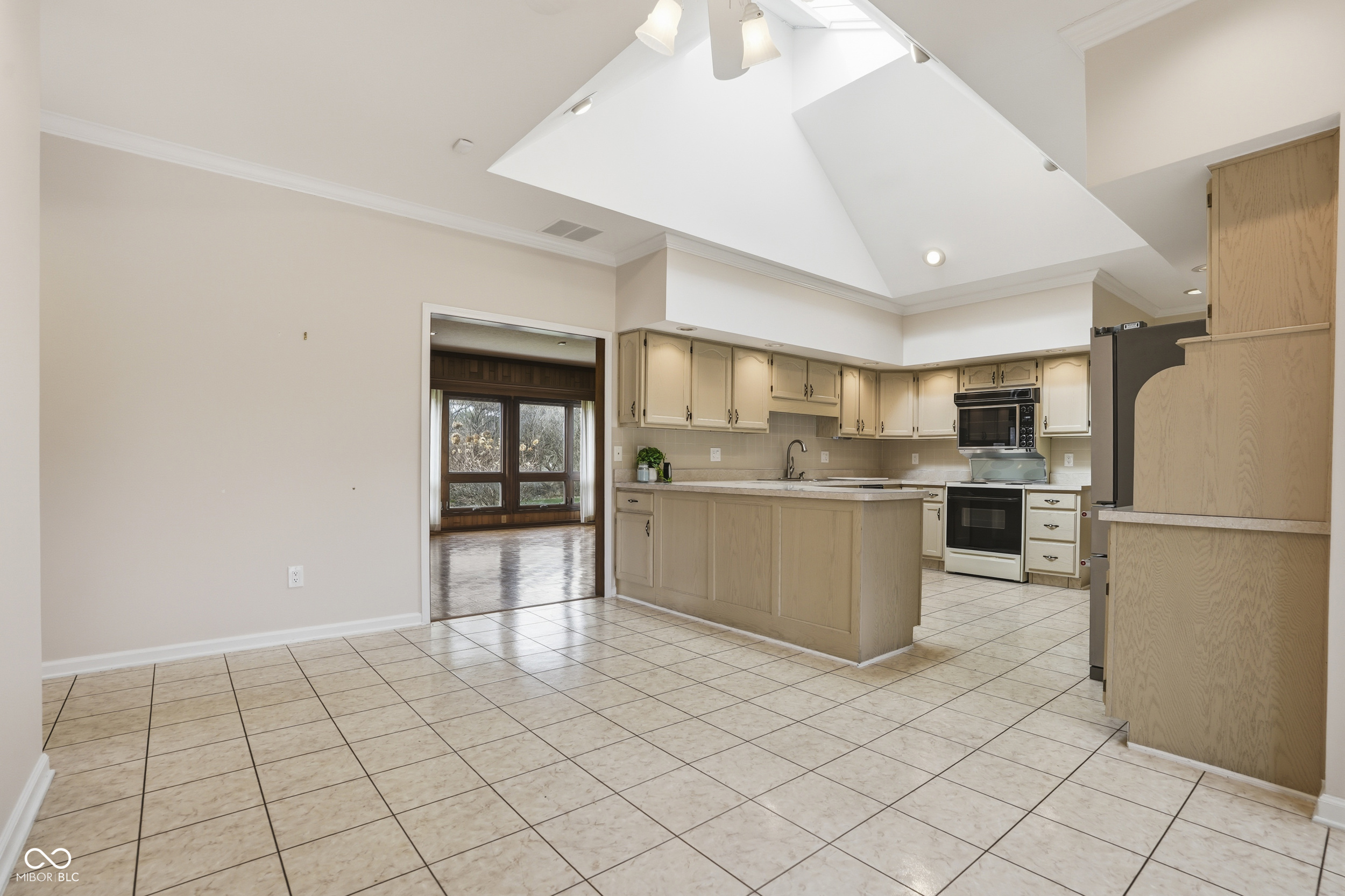 9208 Tamarack Drive