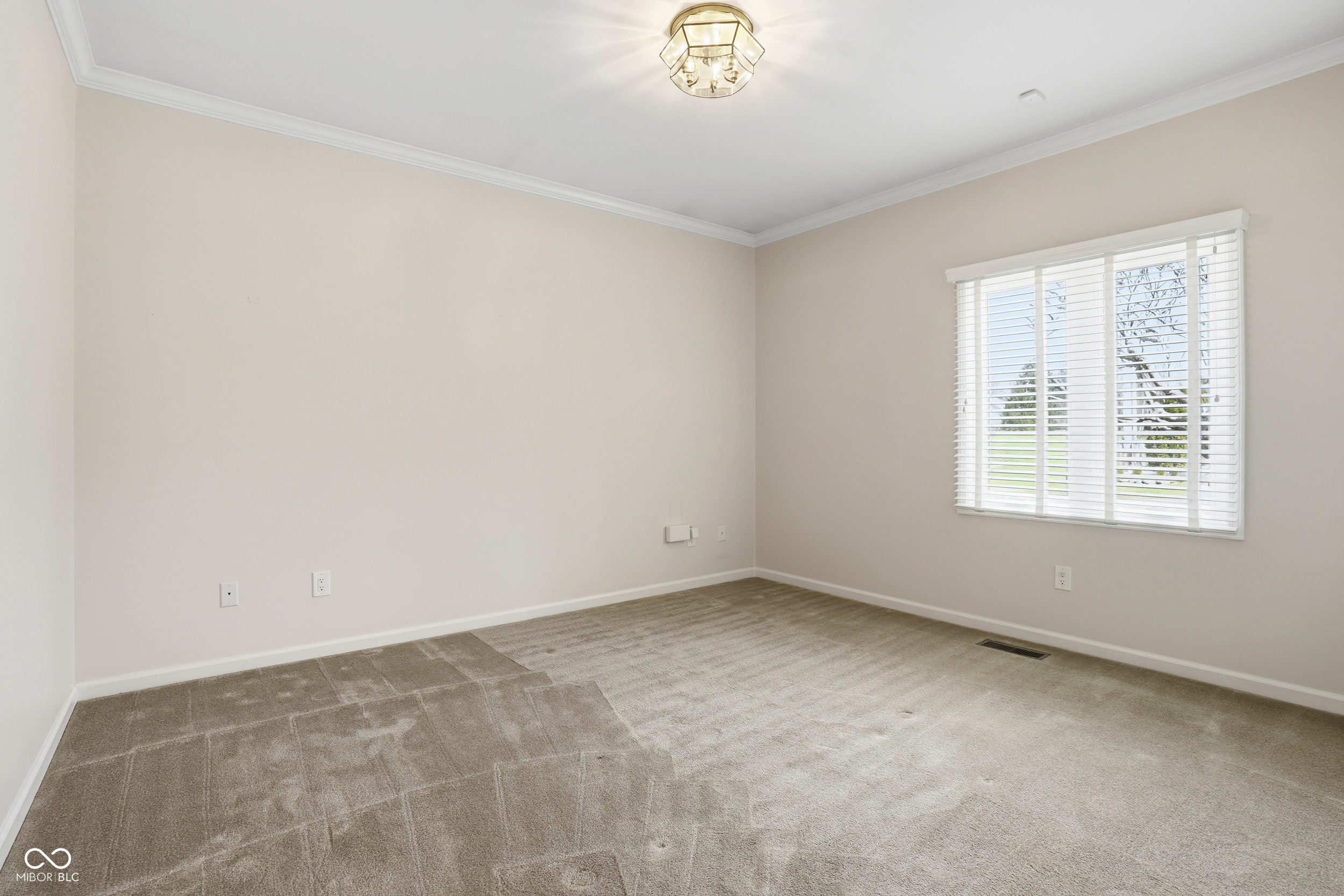 9208 Tamarack Drive