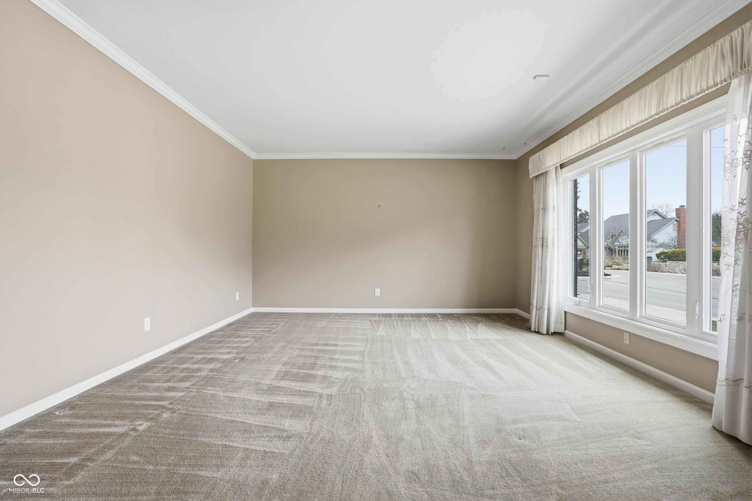 9208 Tamarack Drive
