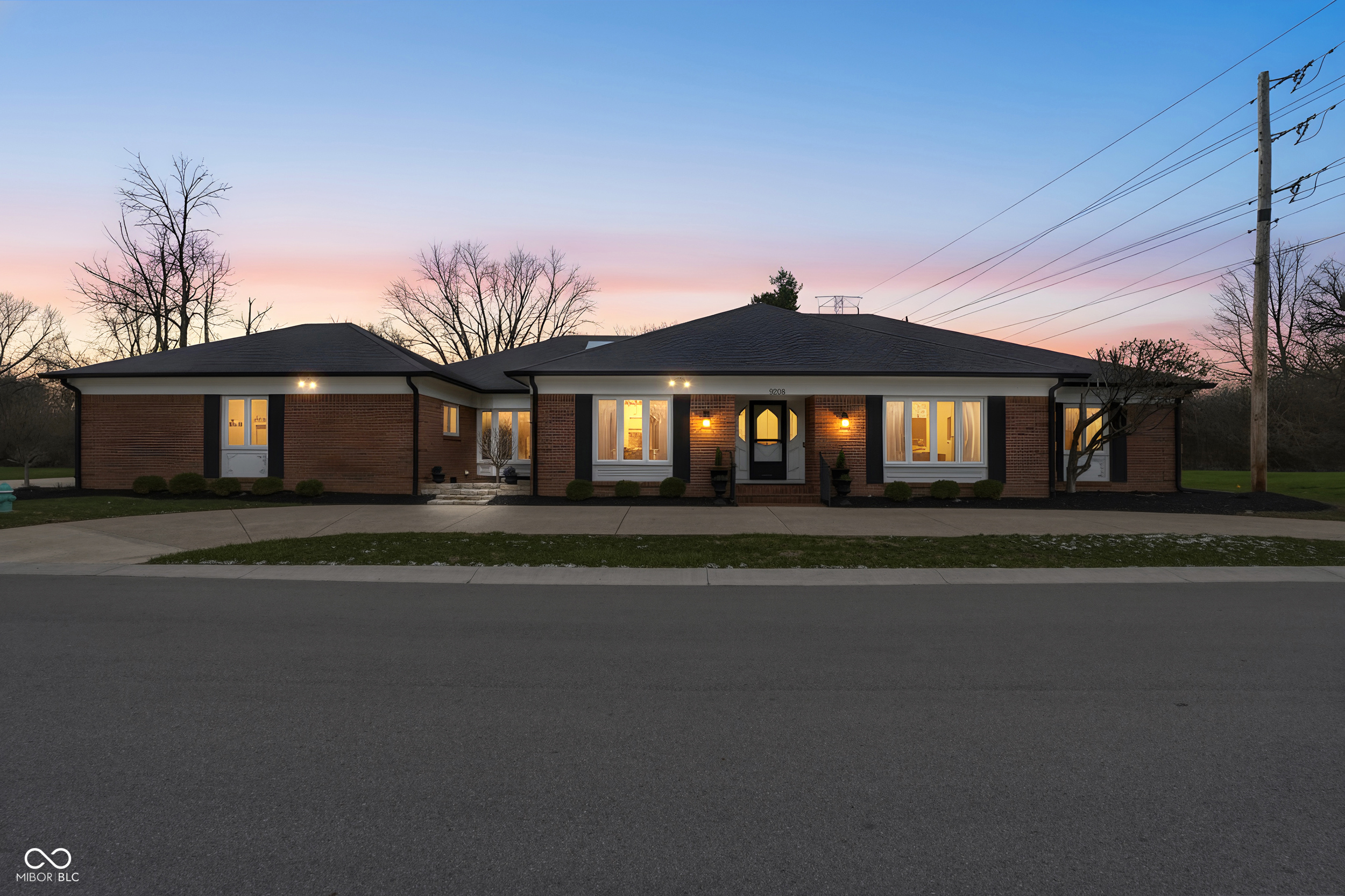 9208 Tamarack Drive