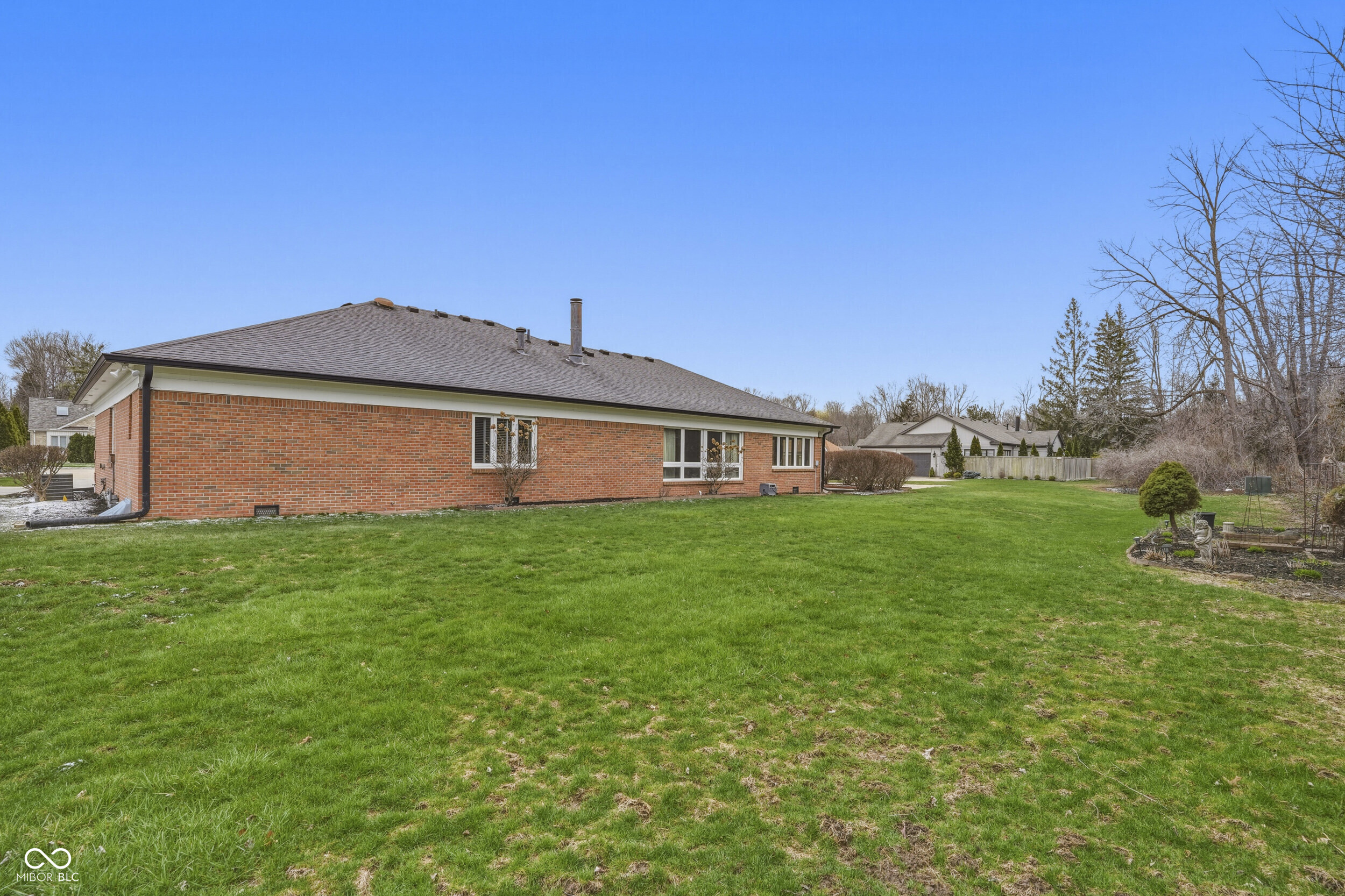 9208 Tamarack Drive